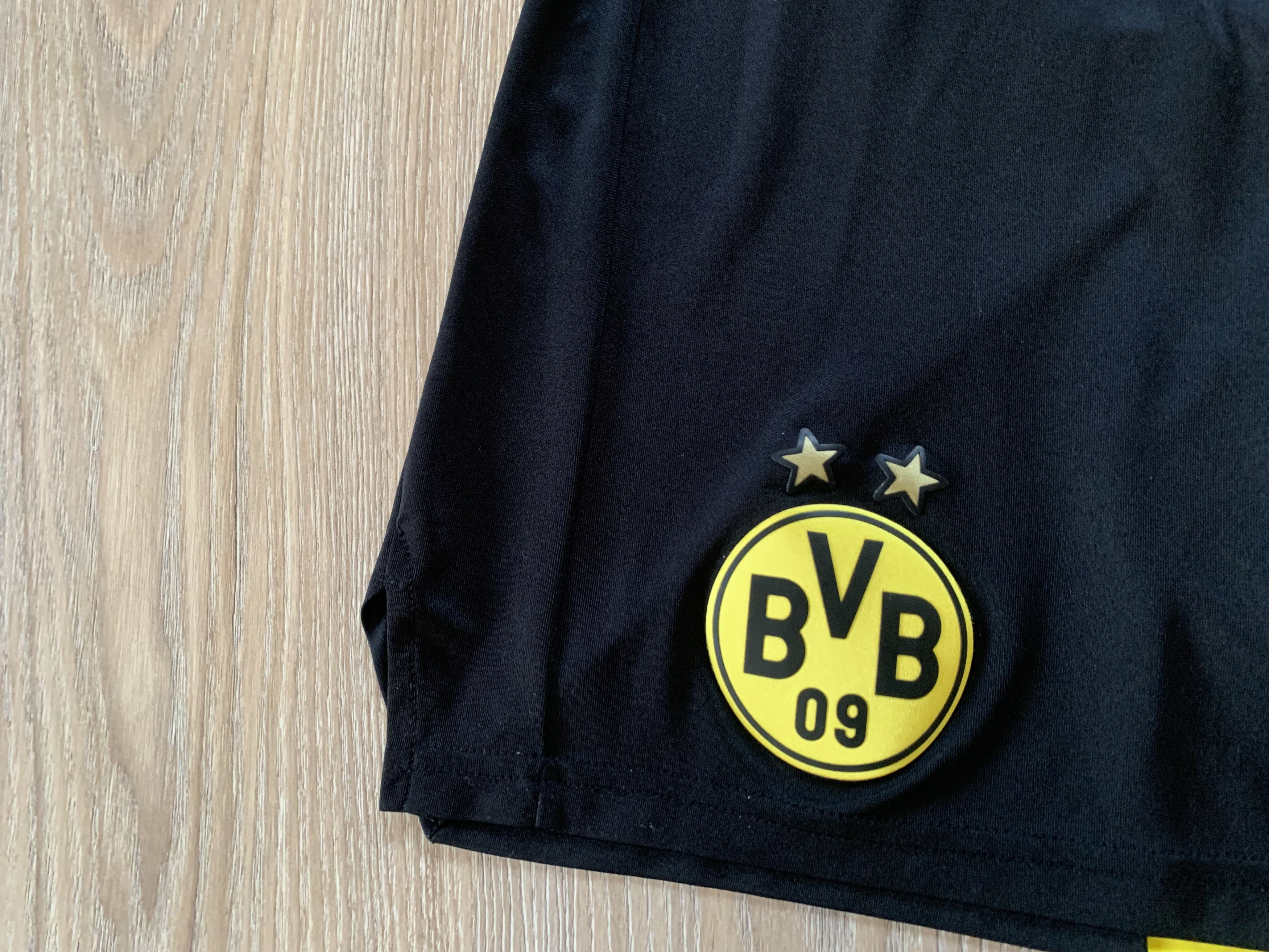 Puma Puma Borussia Dortmund Home Kit Soccer Shorts Size US 32 / EU 48 - 5 Thumbnail