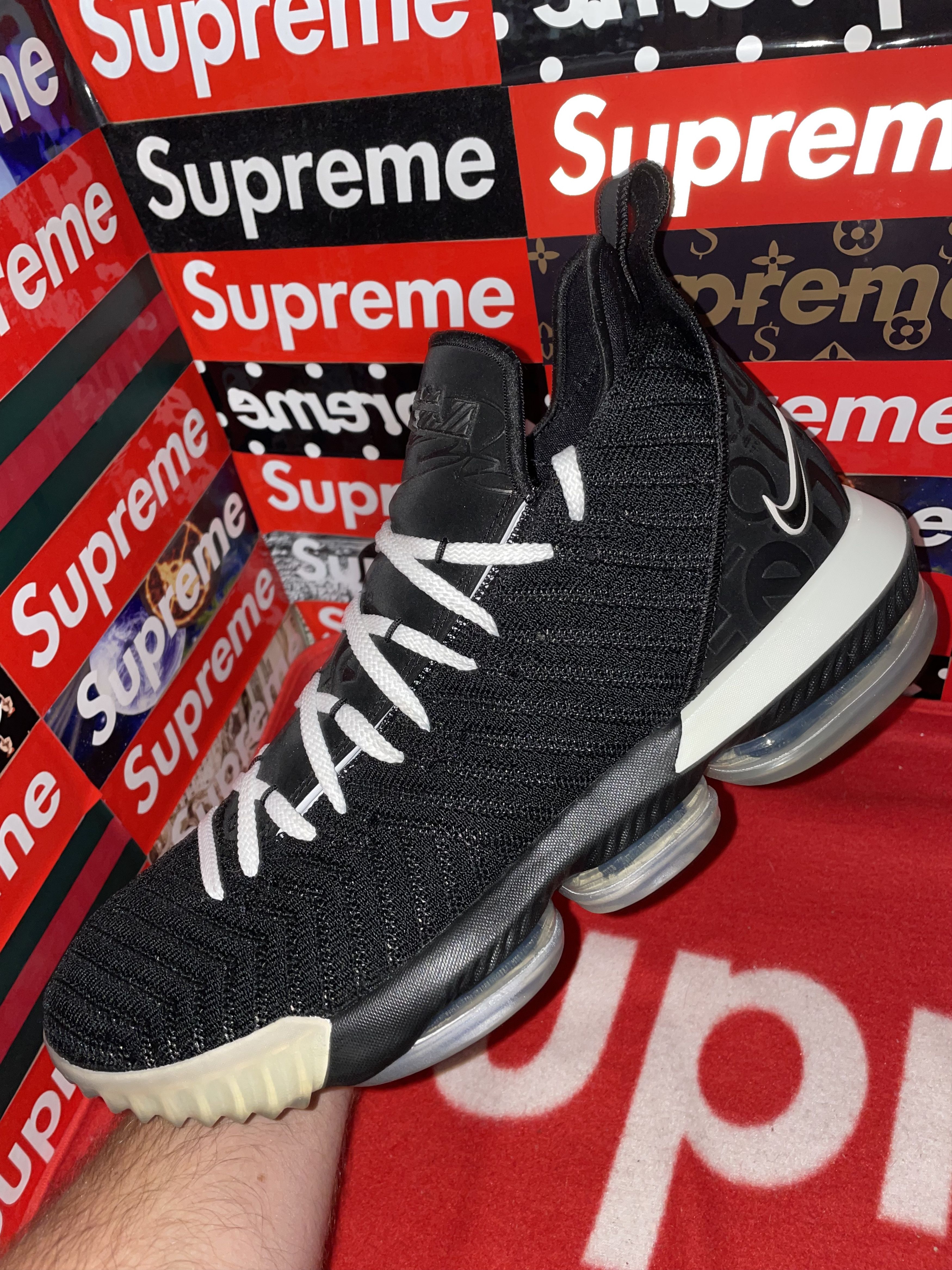 Nike Nike LeBron 16 'Equality - Black White' BQ5969-101 13 VNDS Size US 13 / EU 46 - 6 Thumbnail