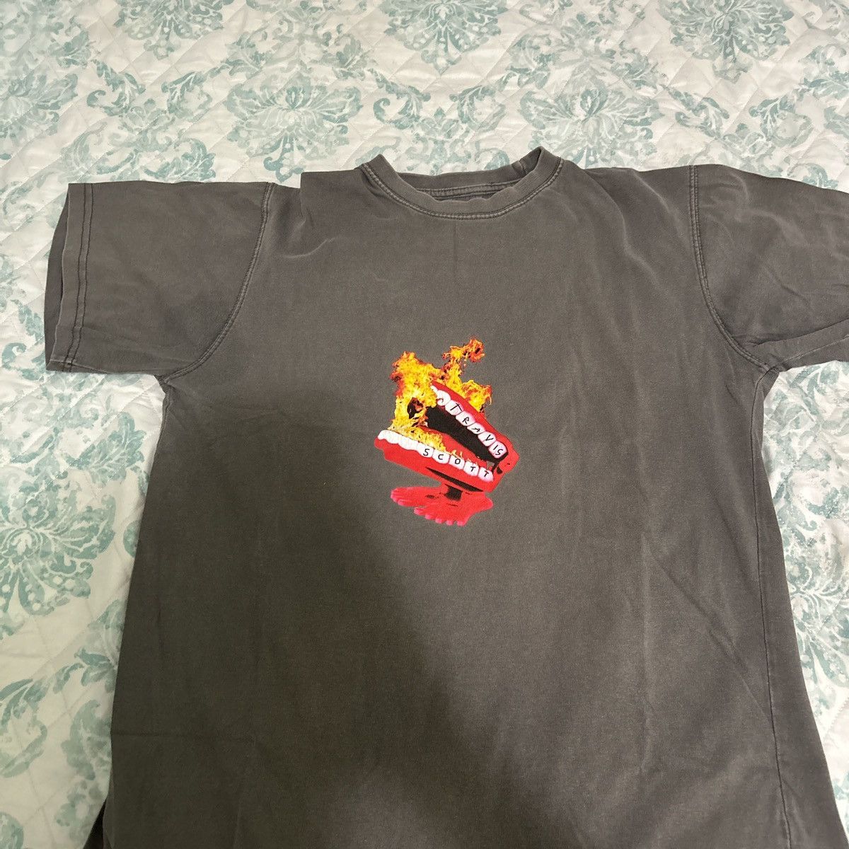 Travis Scott Travis Scott Pure Rage Day and Night Festival 2017 Size US M / EU 48-50 / 2 - 1 Thumbnail