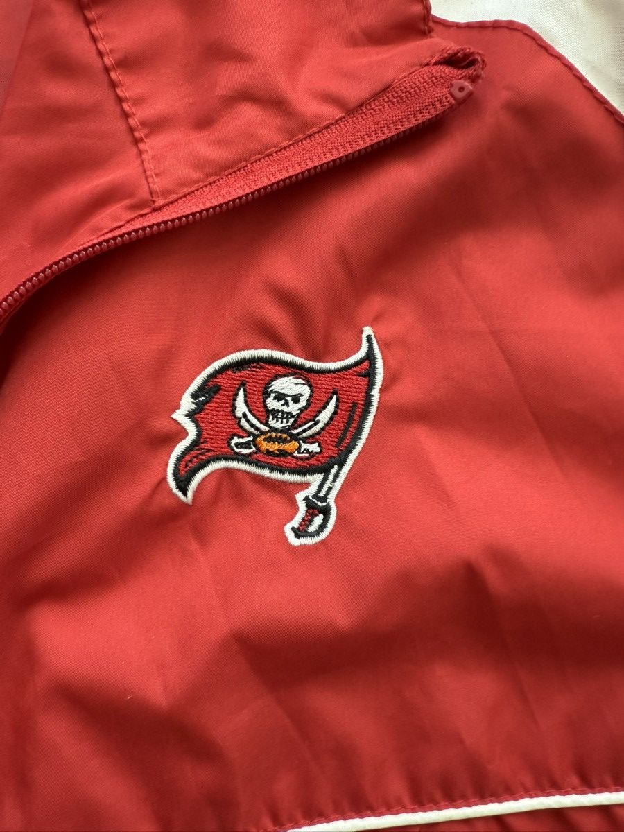 NFL Tampa Bay Buccaneers lightweight collared windbreaker Size US XL / EU 56 / 4 - 2 Thumbnail