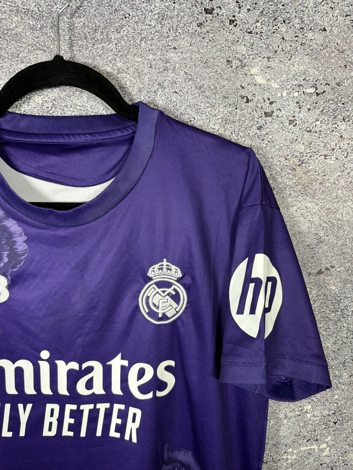 Vintage BELLINGHAM Y-3 Real Madrid 2023/24 Fourth Fan Version Jersey Size US S / EU 44-46 / 1 - 7 Thumbnail