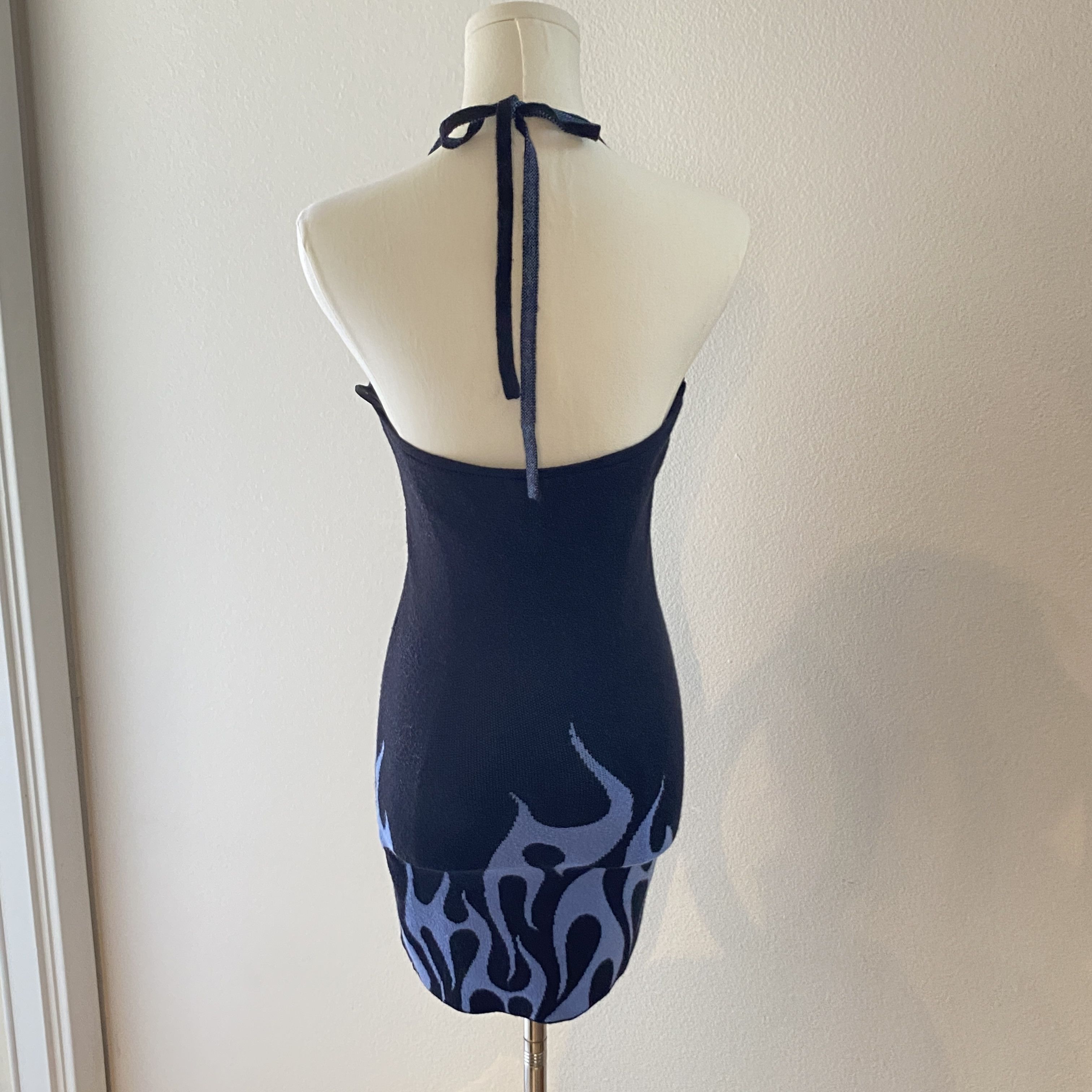 Forever 21 Forever 21 Flames Halter Bodycon Dress Size Small Knit Size S / US 4 / IT 40 - 2 Thumbnail