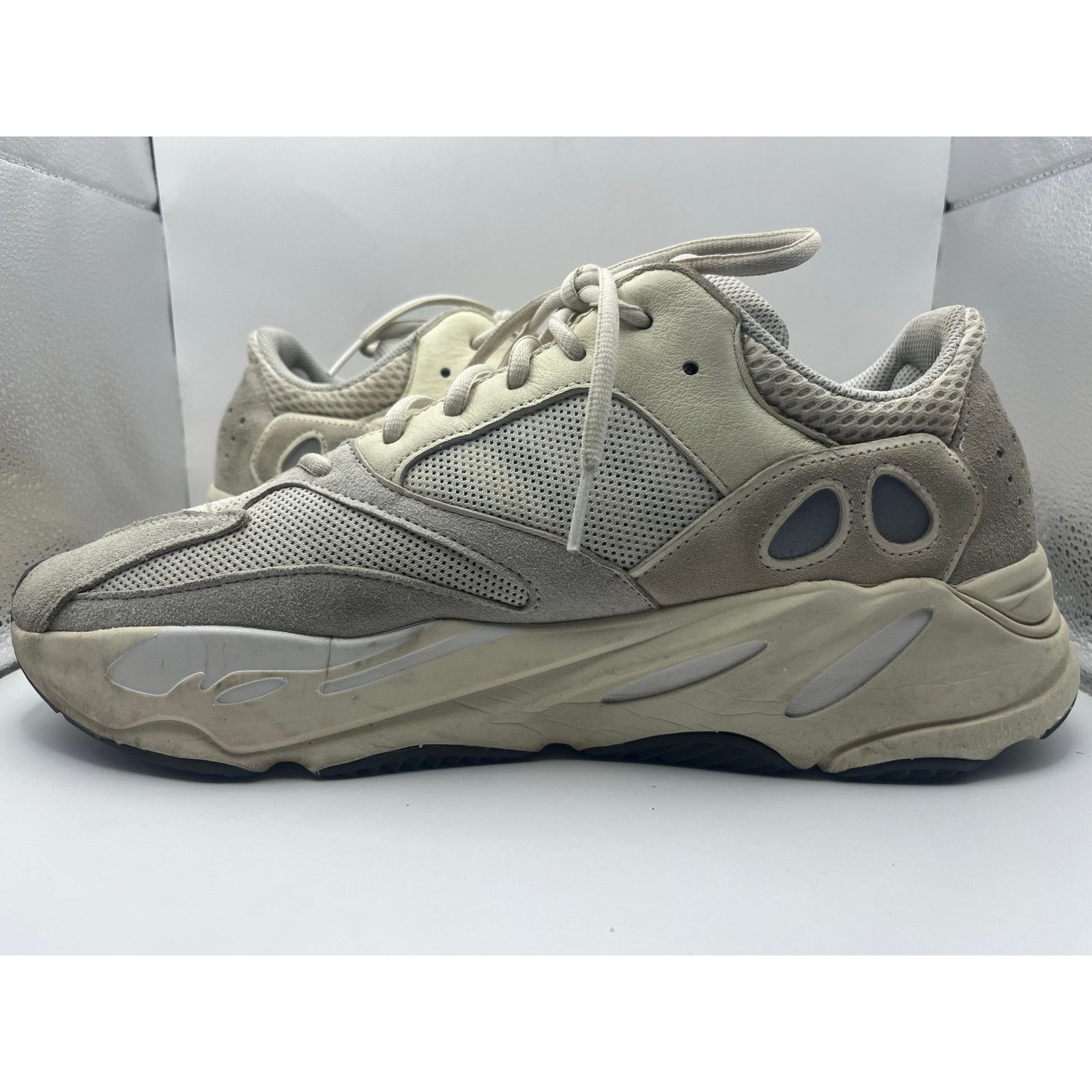 Adidas Adidas Yeezy Boost 700 Analog EG7596 Beige Cream Sneakers Size US 13 / EU 46 - 3 Thumbnail