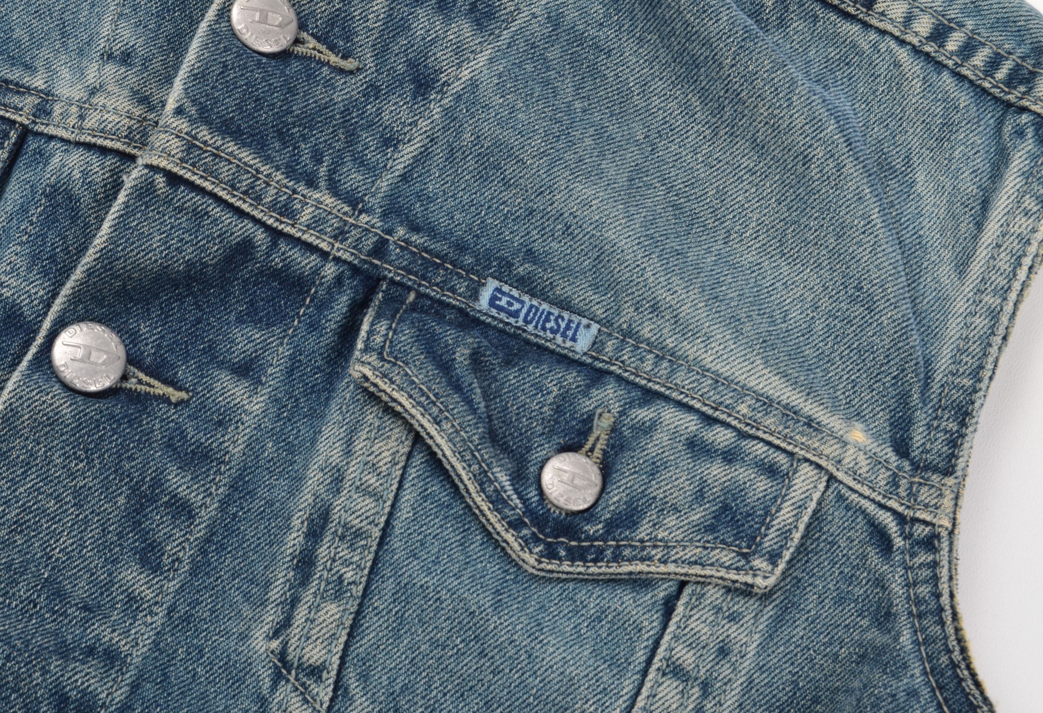 Diesel Vintage Diesel Y2K Grunge Punk Raw Neck Faded Denim Vest Size S / US 4 / IT 40 - 7 Thumbnail