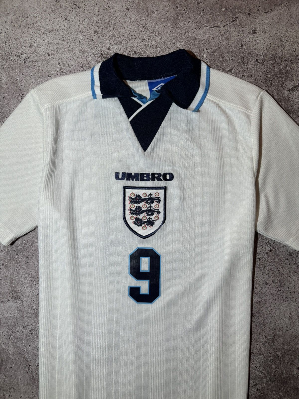 Umbro England 1995/96 Home football Umbro shirt #9 SHEARER Jersey Size US L / EU 52-54 / 3 - 2 Thumbnail