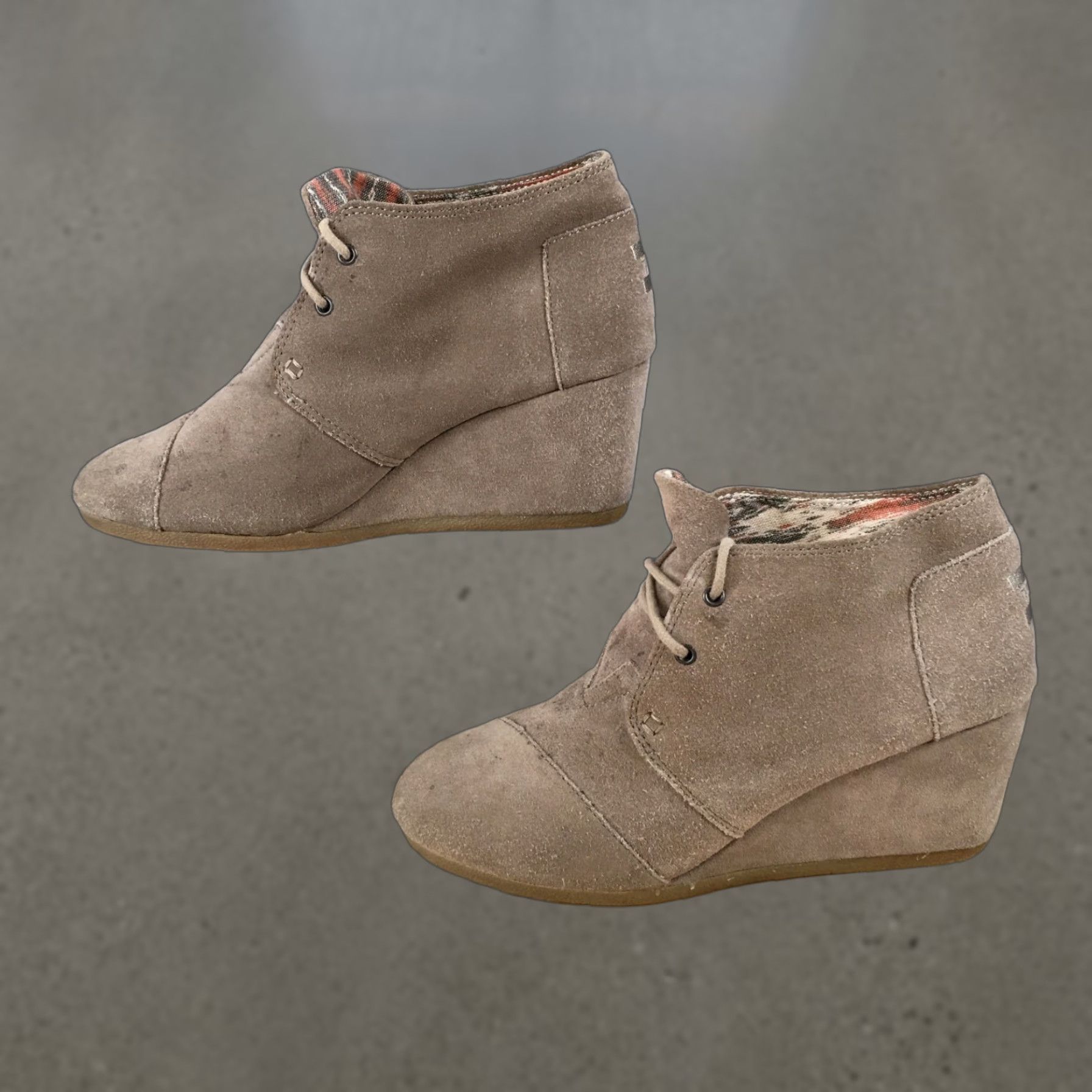 Toms TOMS Boots Womens 8.5 M Ankle Bootie Brown Leather Side Zip Wedge Heels Casual Size US 9 / IT 39 - 1 Thumbnail