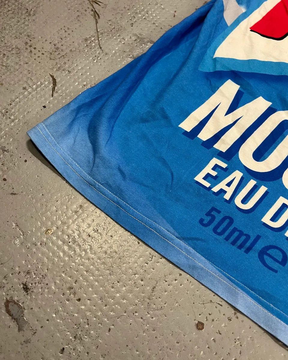 Moschino SS2019 Moschino Blue Fresh Fragrance Bottle T-Shirt Size US L / EU 52-54 / 3 - 7 Thumbnail