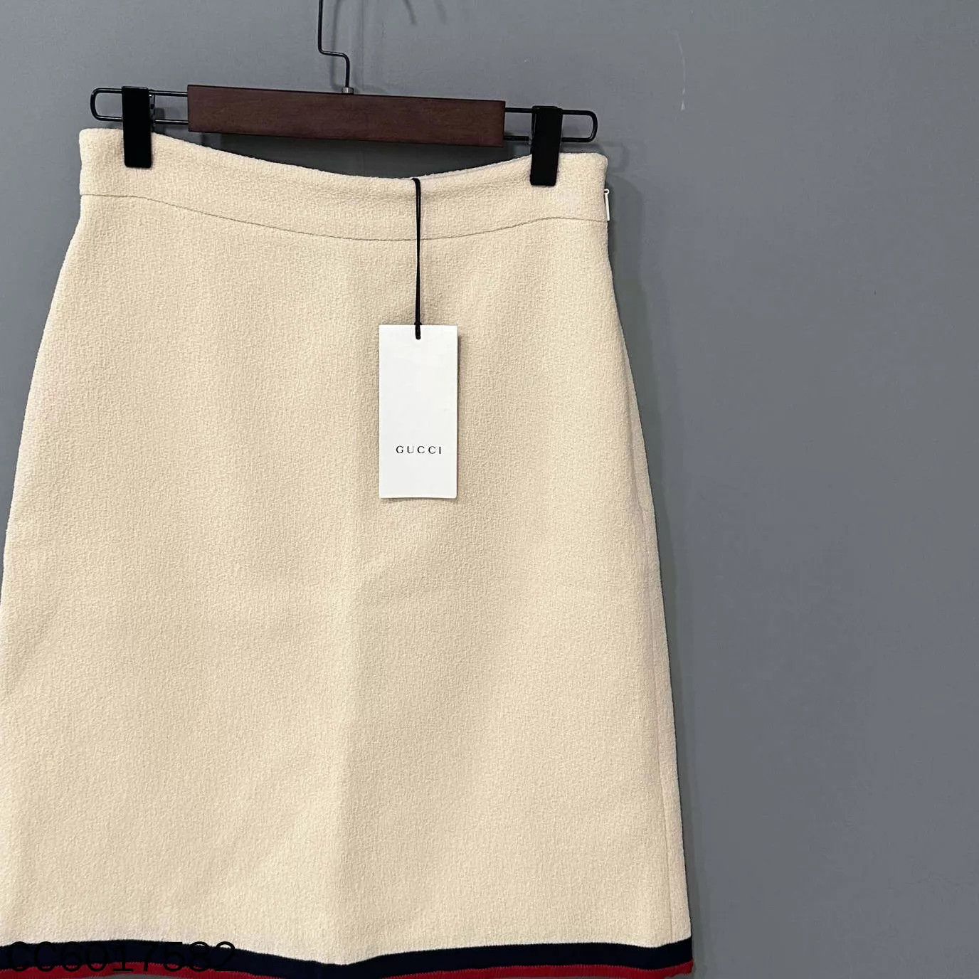 Gucci GUCCI cream striped short skirt 40 Size 27" / US 4 / IT 40 - 2 Thumbnail