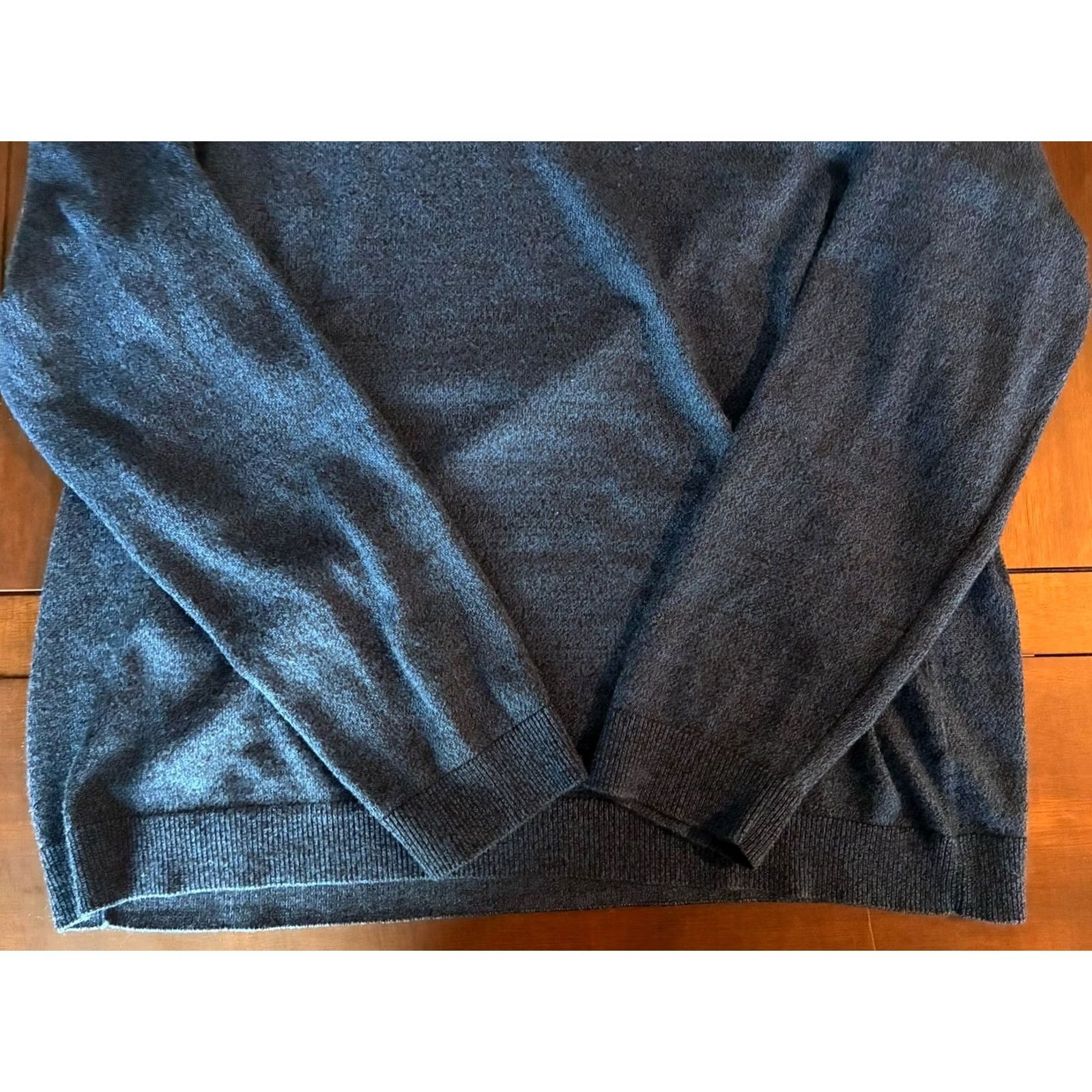 Apt. 9 APT.9 Men’s Light Blue V-Neck Sweater XL Merino Wool Blend Pullover Knit Solid Long Sleeve Shirts Mens Size US XL / EU 56 / 4 - 2 Thumbnail