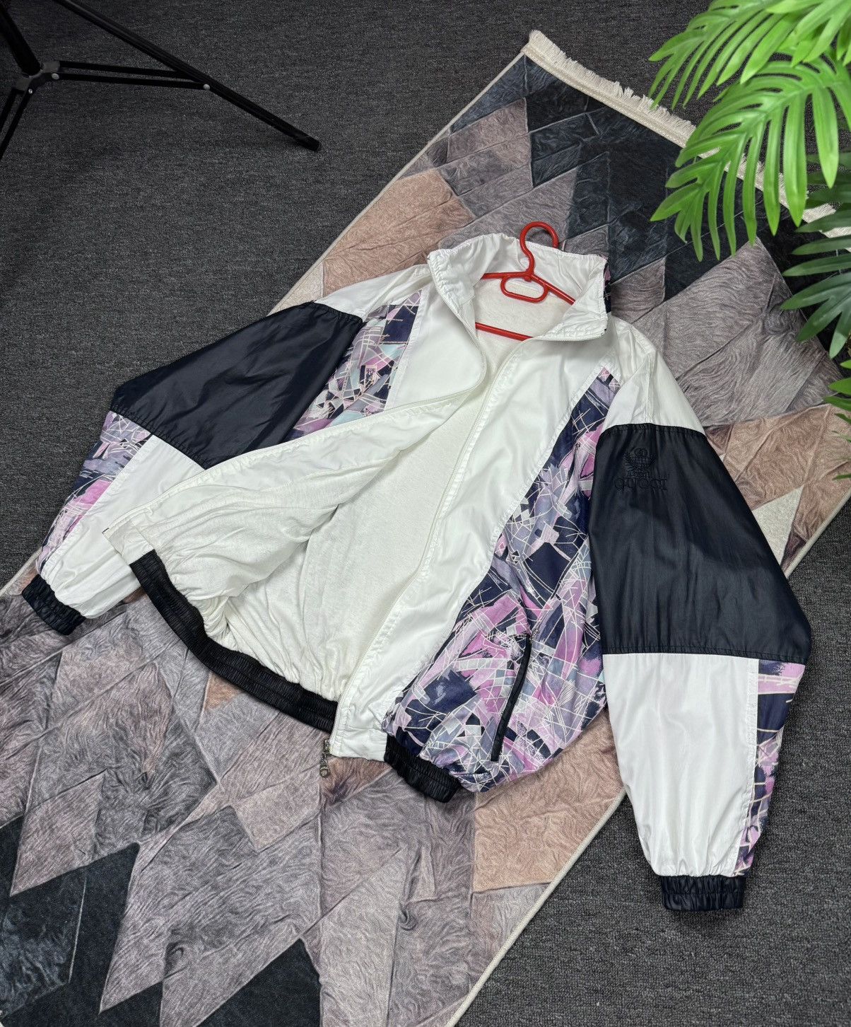 If Six Was Nine Light jacket style Gucci 90s Archive Vintage size L Size US L / EU 52-54 / 3 - 1 Thumbnail