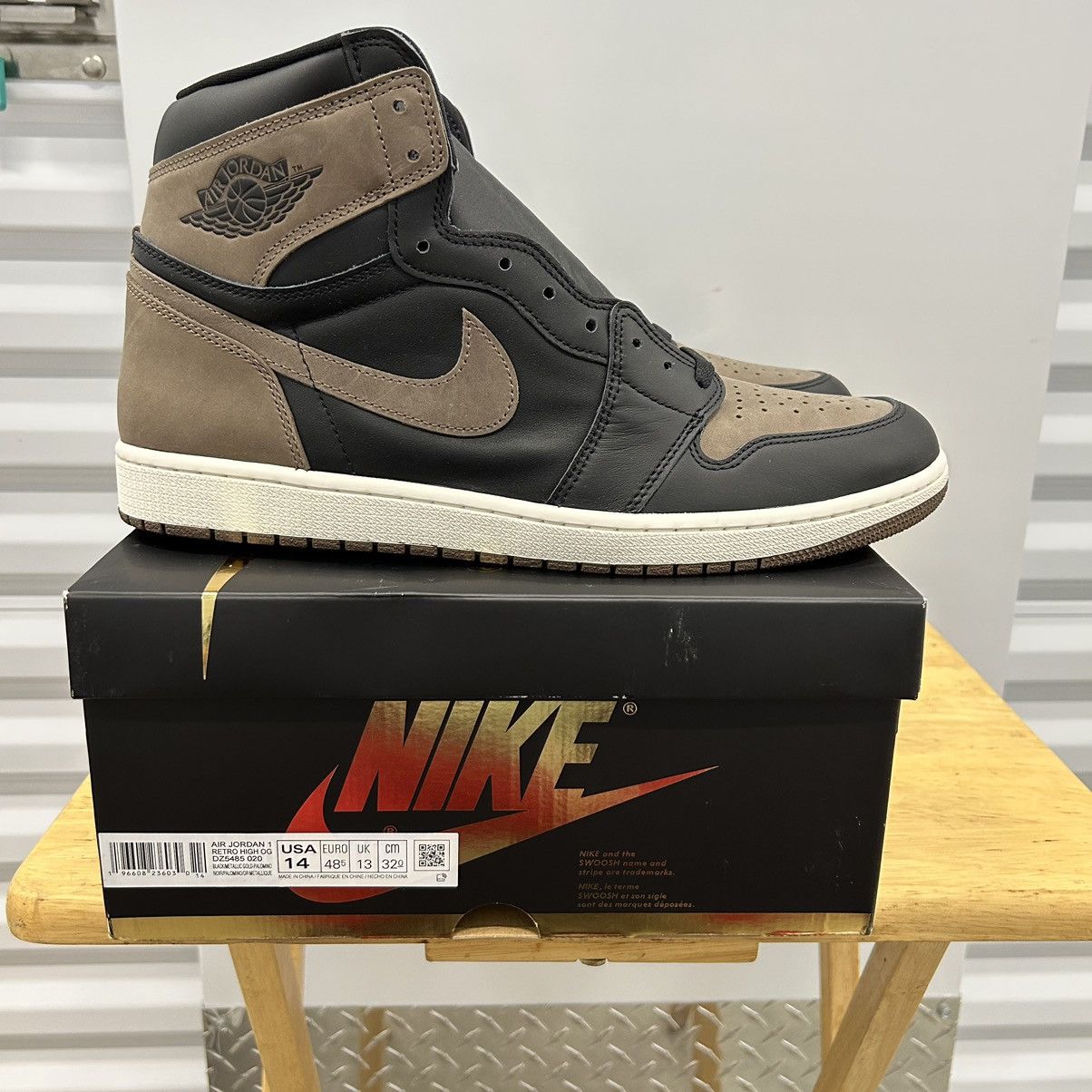 Jordan Brand Nike Air Jordan 1 Retro High OG Palomino DZ5485-020 Men’s 14 Size US 14 / EU 47 - 1 Thumbnail