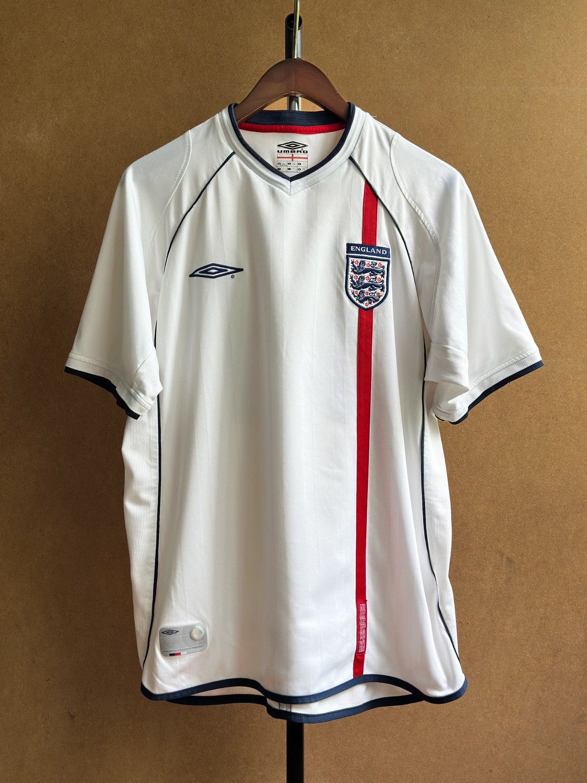 Umbro Vintage Umbro England 2001/03 Home Soccer Jersey FIFA 5-1 Size US L / EU 52-54 / 3 - 1 Thumbnail