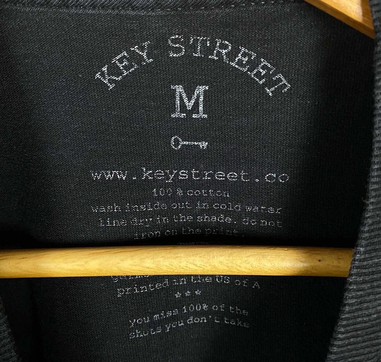 Vintage Key Street Tee Men's Size M Black Short Sleeve ` Size US M / EU 48-50 / 2 - 5 Thumbnail