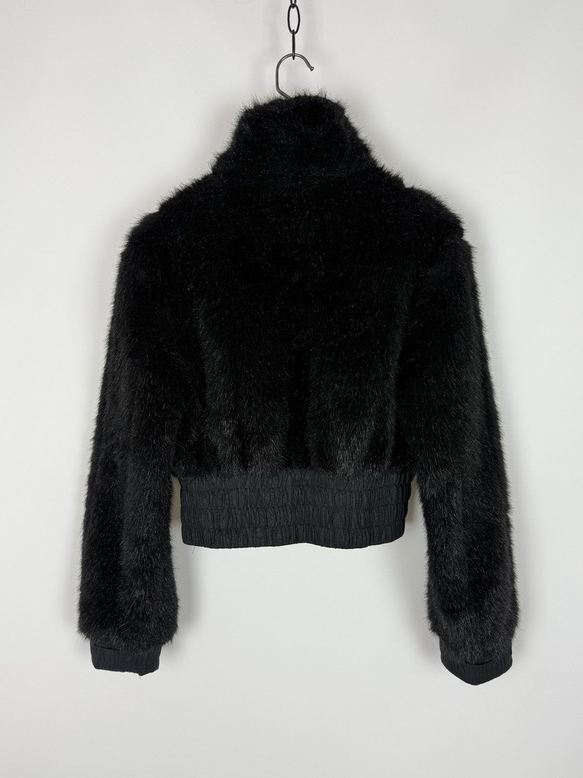 Vintage Y2K Vintage Hoi-Polloi Black Faux Fur Cropped Bomber Jacket Size M / US 6-8 / IT 42-44 - 8 Thumbnail