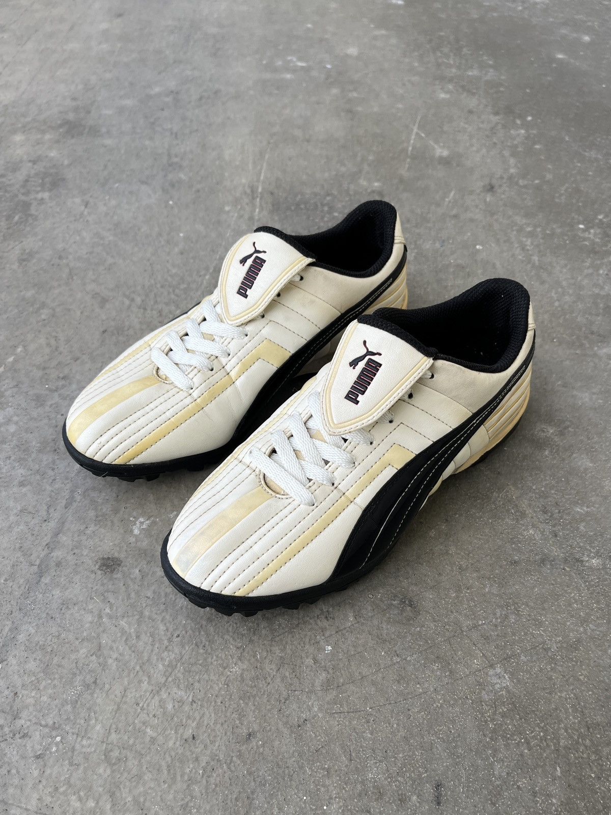 Puma Puma vintage y2k Sneakers Fotball Size US 5 / IT 35 - 1 Thumbnail