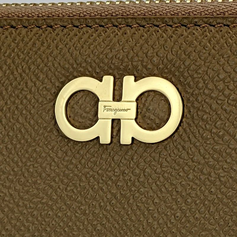Salvatore Ferragamo o1s1rm0924 Size: OS / Calf Zip Around Wallet in Camel Size ONE SIZE - 7 Thumbnail