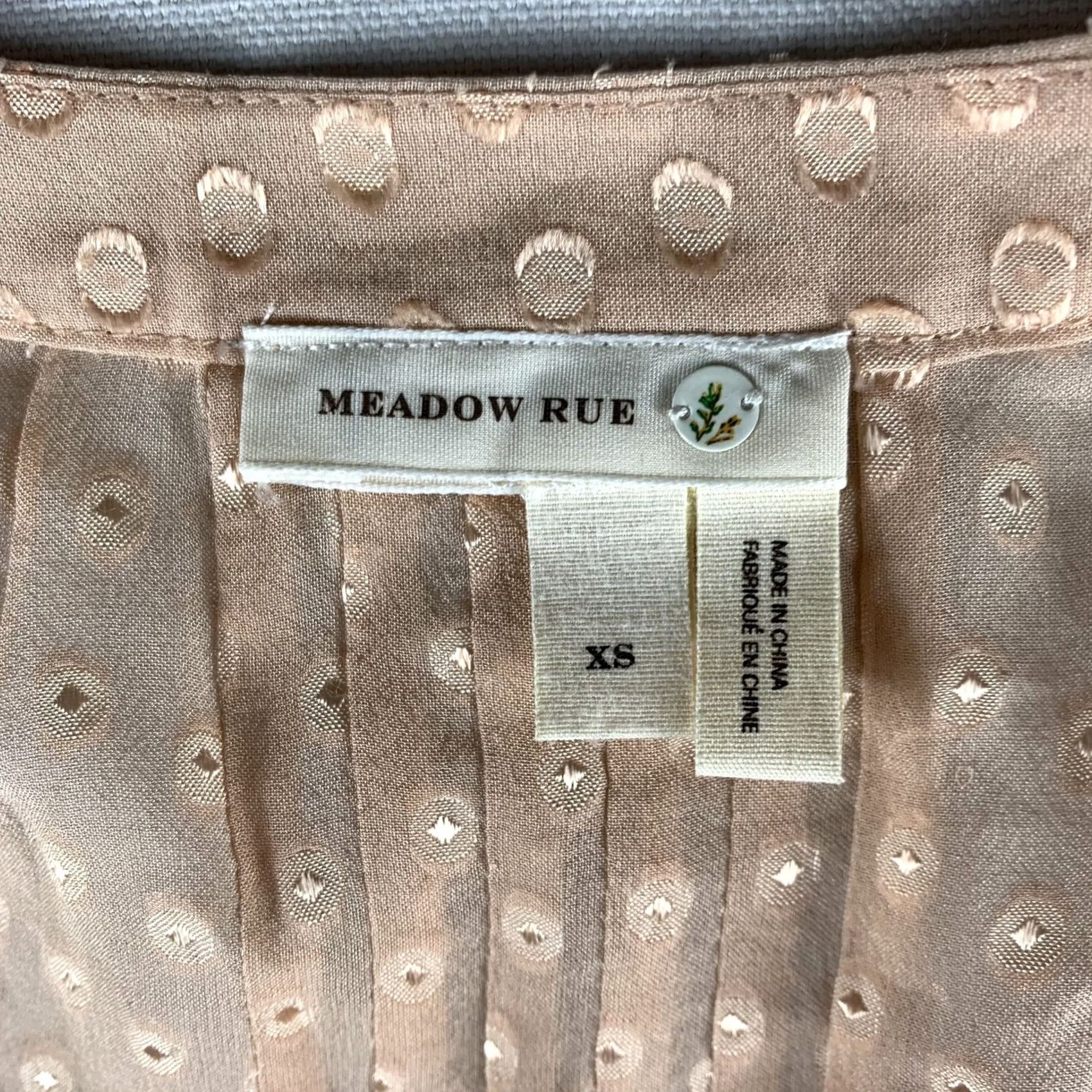 Vintage Meadow Rue Blouse Womens XS Pink Sheer Button Up Roll Tab Size XS / US 0-2 / IT 36-38 - 2 Thumbnail