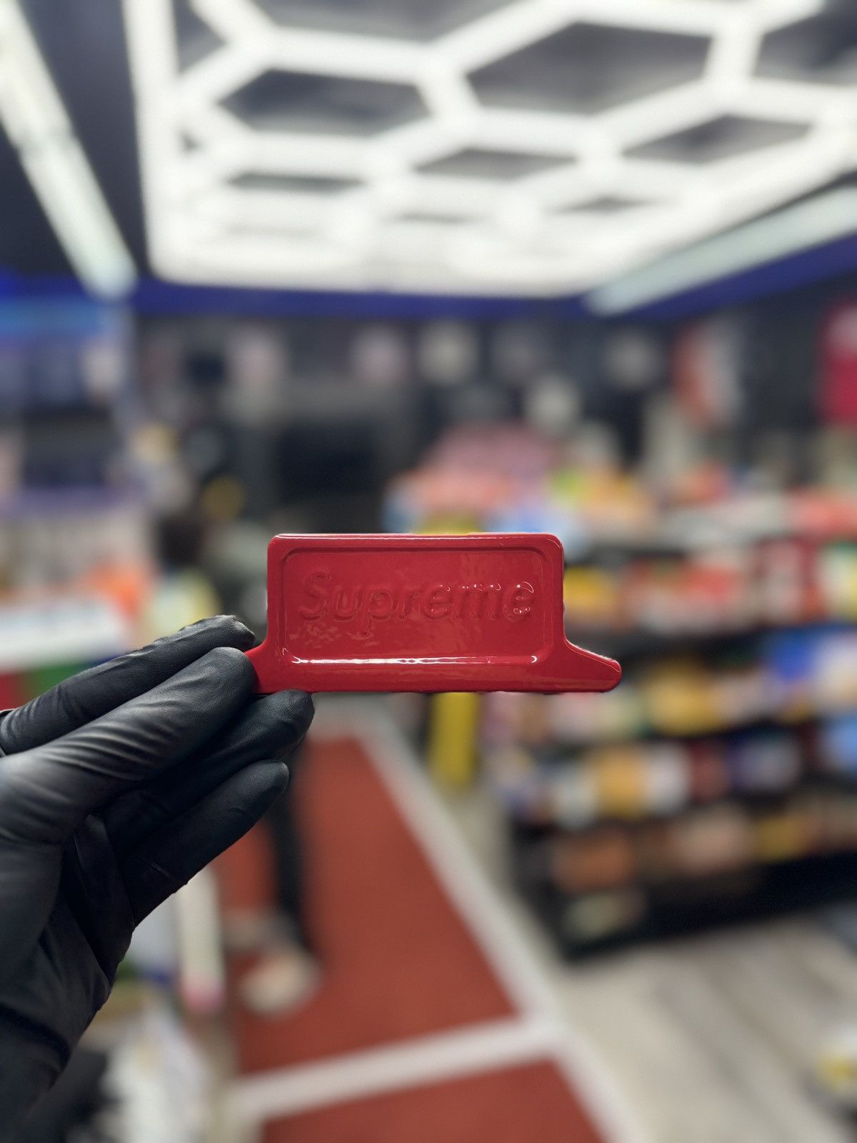 Supreme Supreme Dulton Small Clips (Red) Size ONE SIZE - 1 Thumbnail