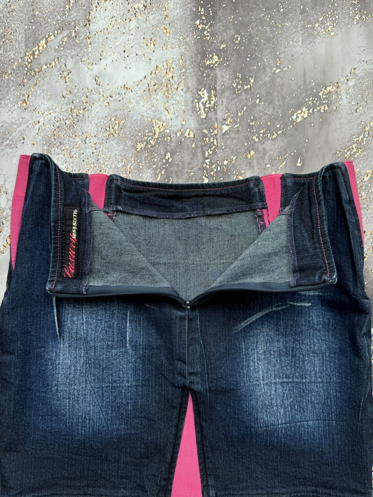 Miss Sixty × Vintage Miss Sixty Luxury Amazing Denim Mini Skirt Size 26" / US 2 / IT 38 - 8 Thumbnail