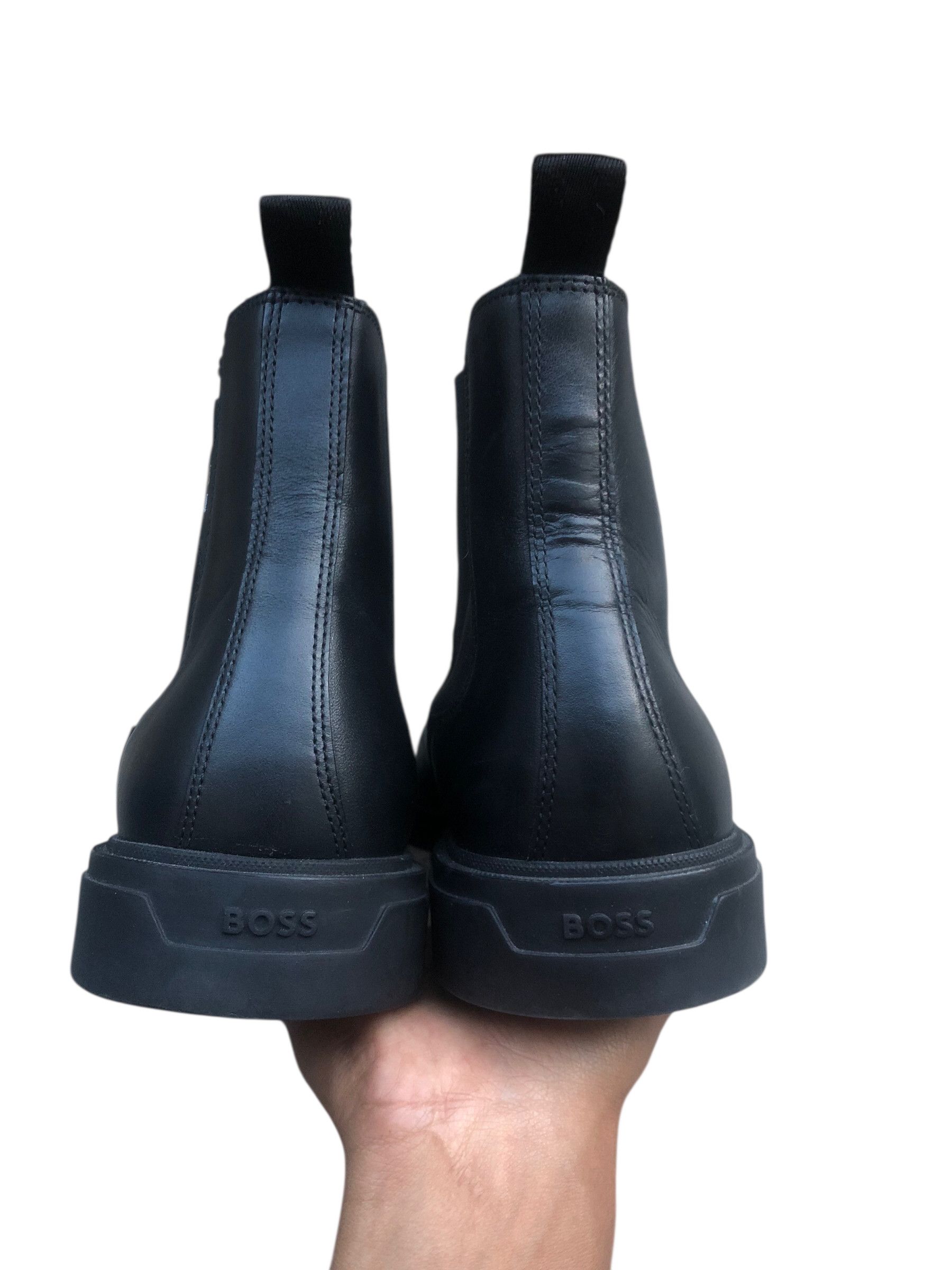Hugo Boss 🔥Rare BOSS Calev Cheb Leather Chelsea Boots Hugo Boss Size US 8 / EU 41 - 10 Thumbnail