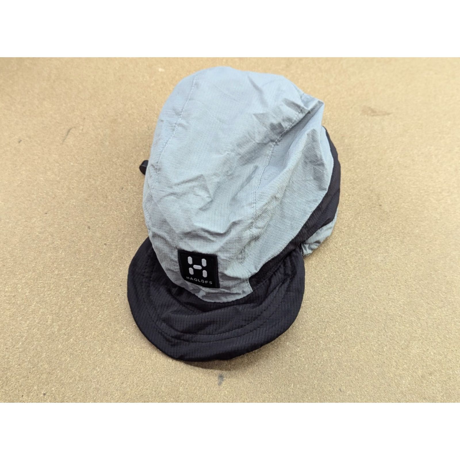 Vintage Haglofs Windstopper Trekking Cap M Outdoor Hiking Adjustable Cap Insulated Beanie Unisex Adults Black Size ONE SIZE - 2 Thumbnail