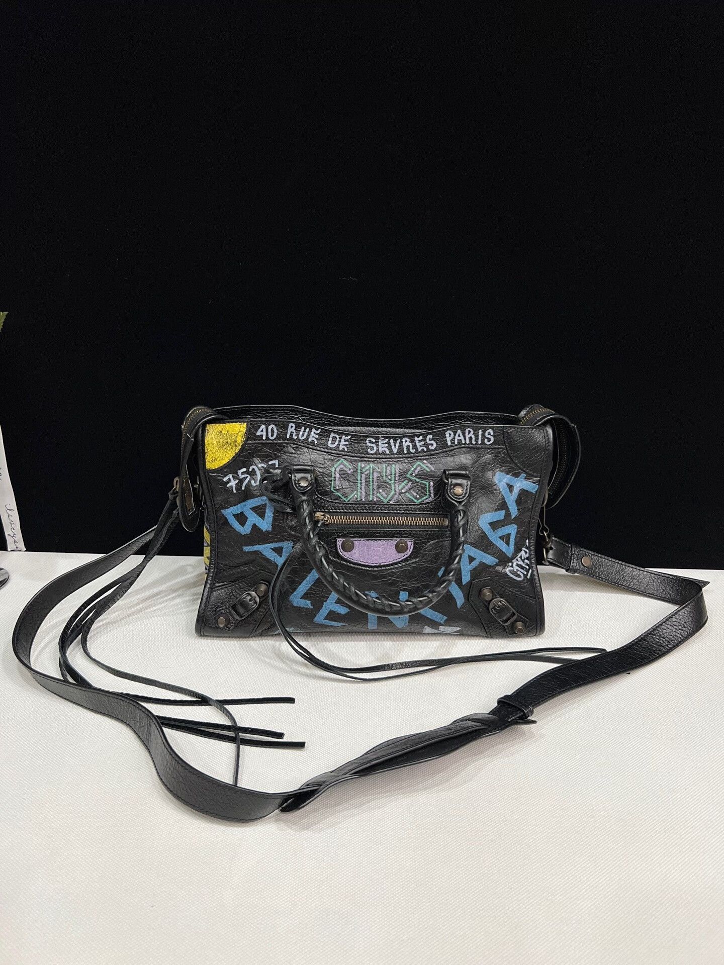 Balenciaga Pre-loved Bag Very good condition Size ONE SIZE - 1 Thumbnail