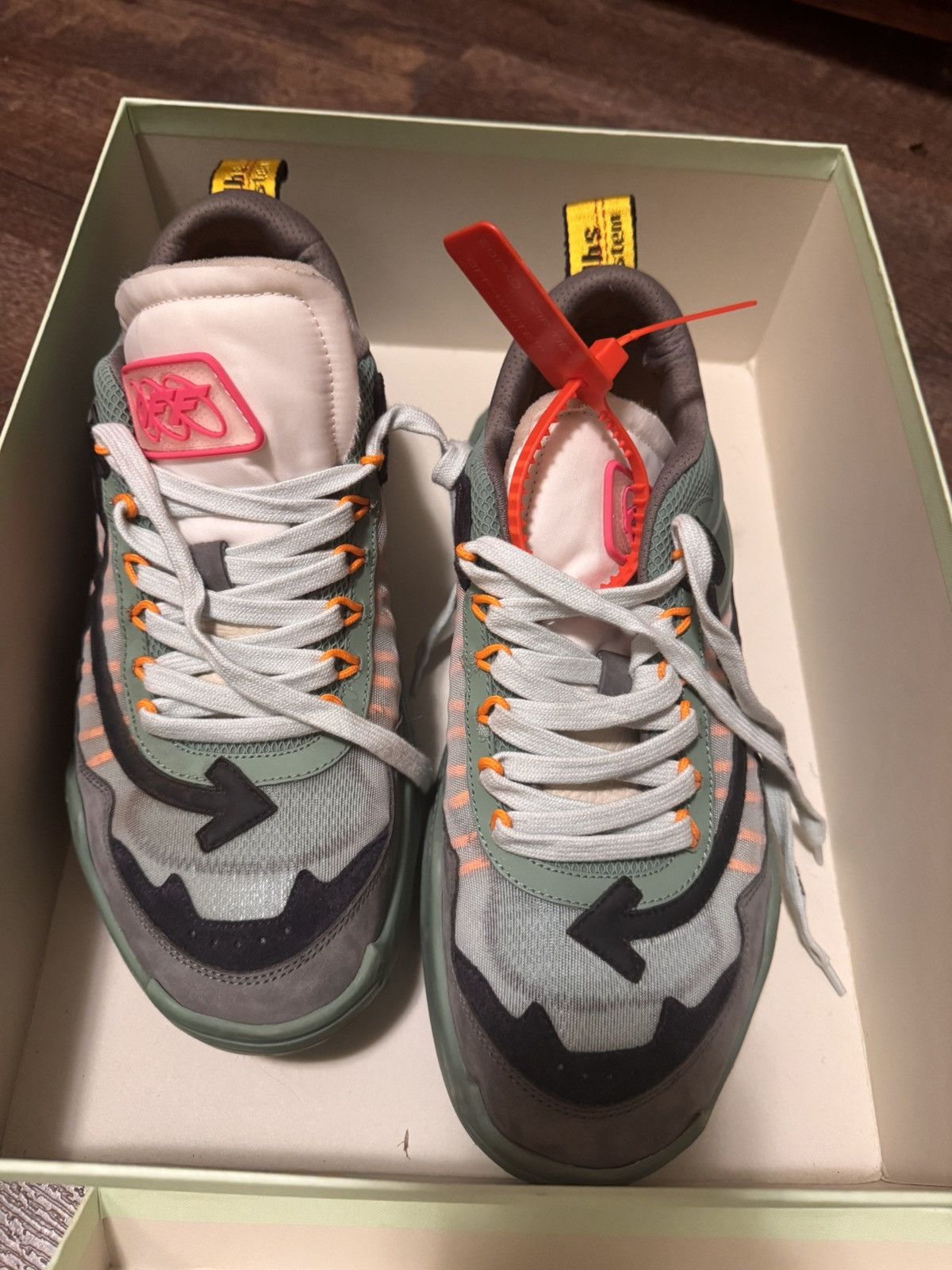 Off-White OFF-WHITE odsy-1000 Size US 11 / EU 44 - 7 Thumbnail