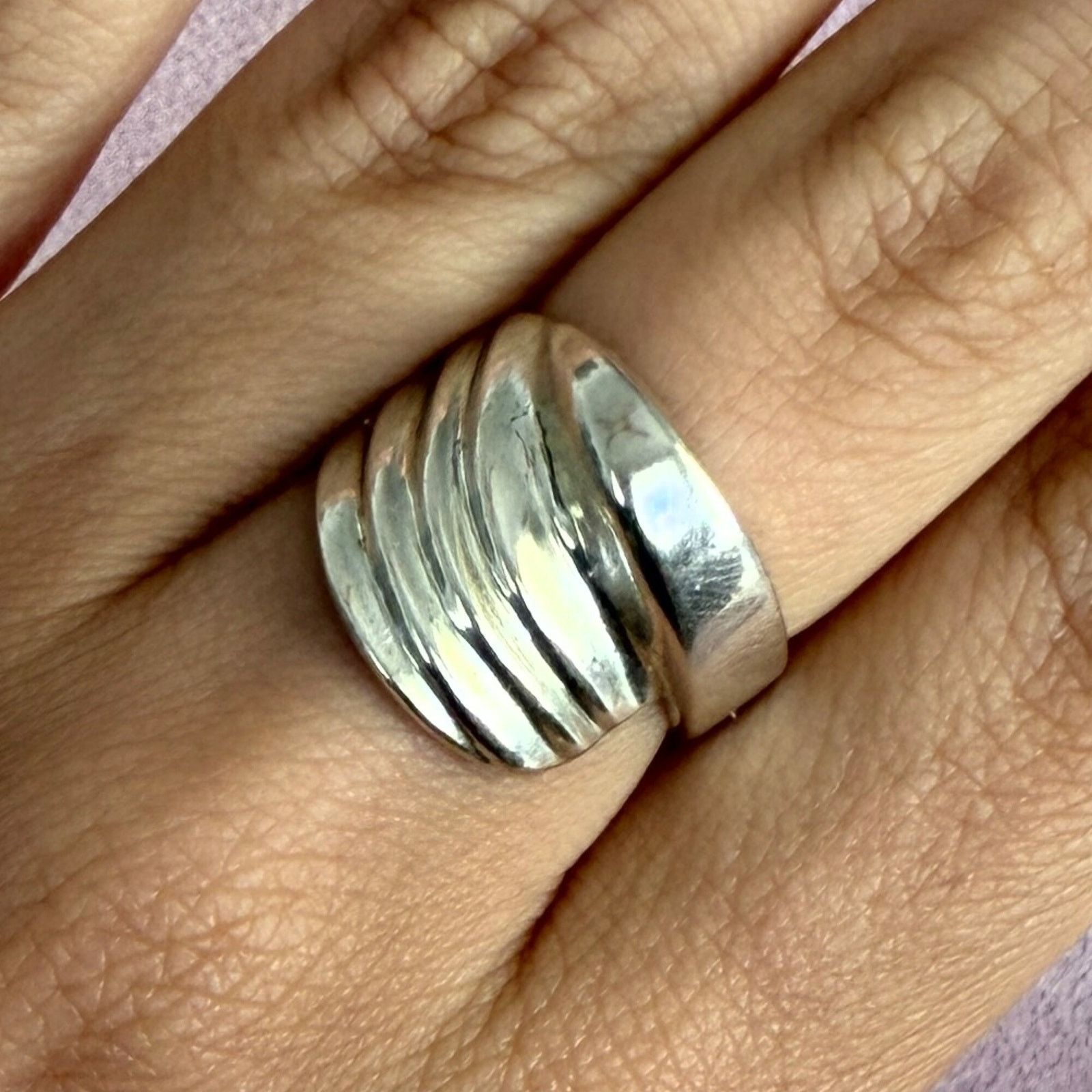 Sterling Silver sterling silver vintage modernist ribbed band ring size 6.5 Size ONE SIZE - 1 Thumbnail