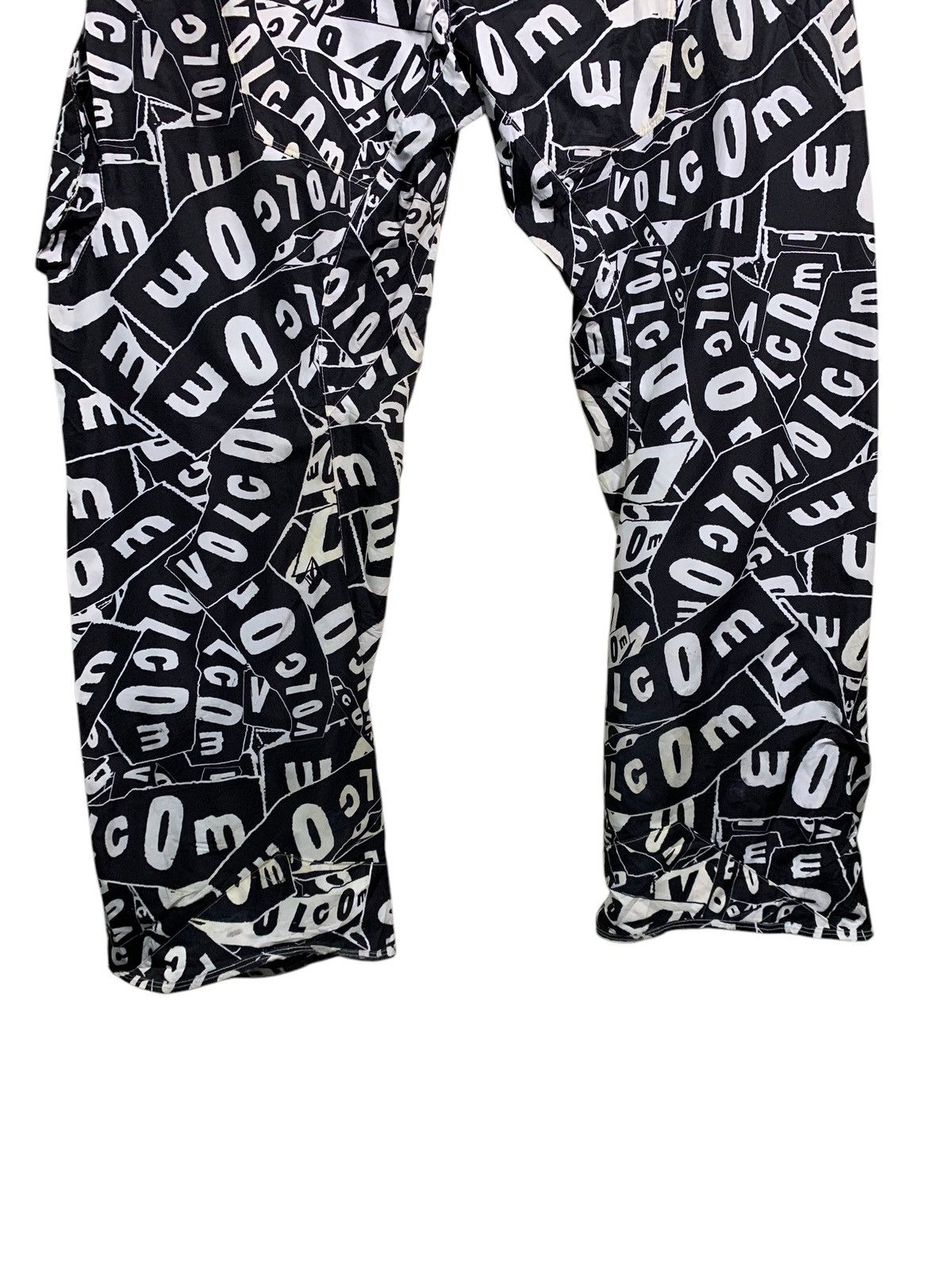 Volcom 🔥VOLCOM FULLPRINTS SKI PANTS W36 Size US 36 / EU 52 - 2 Thumbnail