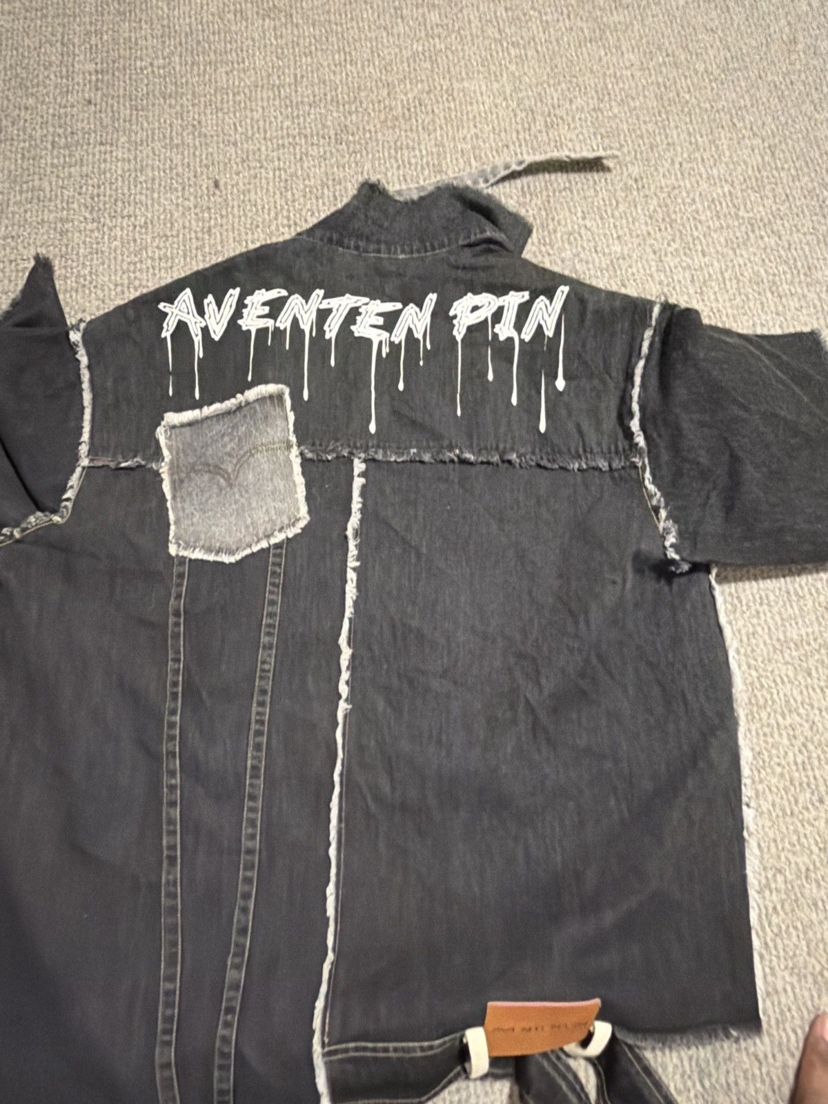 Other Button up aventen pin Size US XL / EU 56 / 4 - 2 Thumbnail