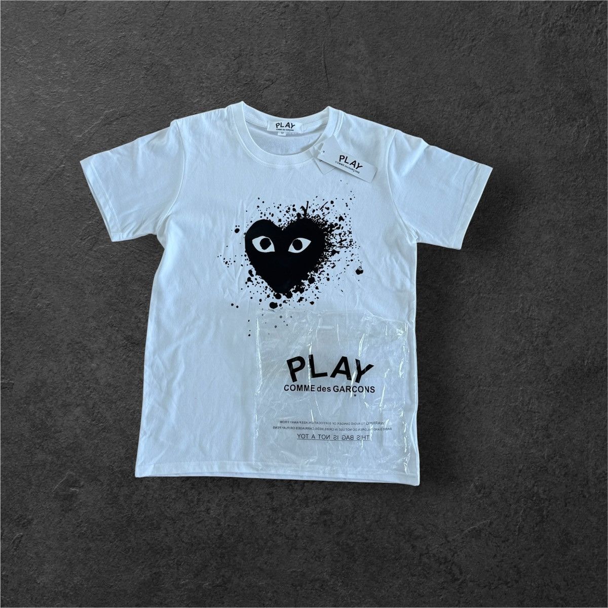 Comme des Garcons PLAY Comme des garcons Tshirt Size US M / EU 48-50 / 2 - 1 Thumbnail
