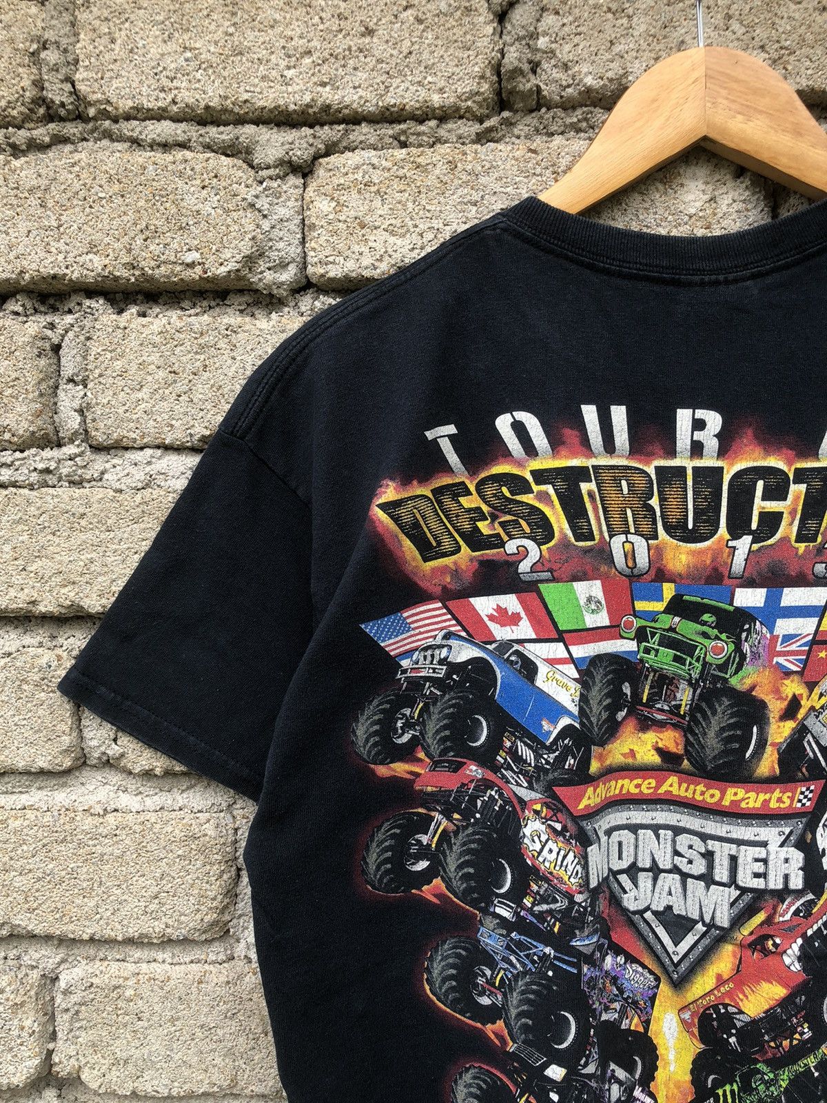 NASCAR × Vintage Vintage Y2K Tour Of Distruction Monster Jam Tshirt Size US M / EU 48-50 / 2 - 7 Thumbnail