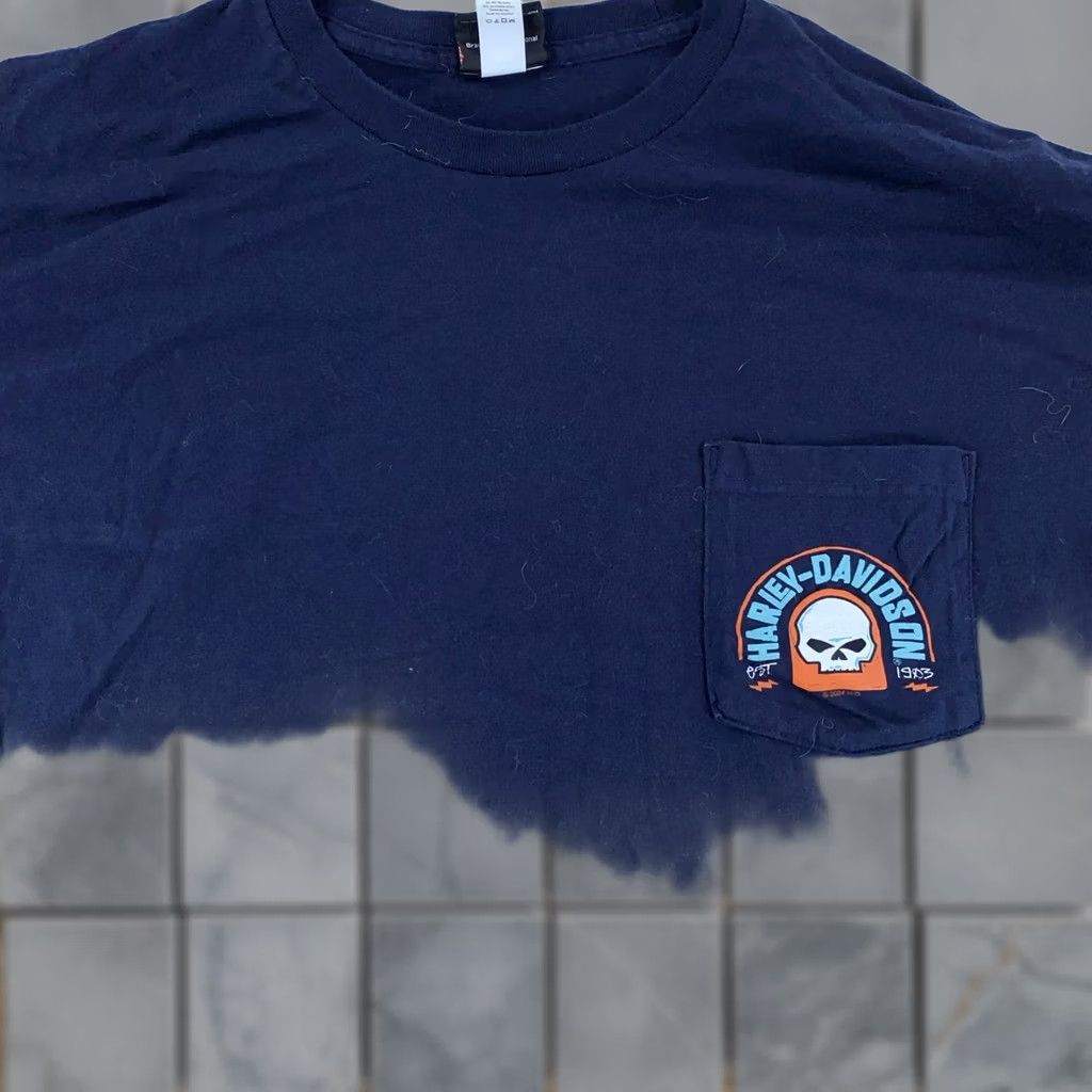 Harley Davidson Harley-Davidson Pocket Shirt Mens XL Blue Motorcycle Skull Logo Graphic Print Short Sleeve Crew Neck Made in Mexico Size US XL / EU 56 / 4 - 1 Thumbnail