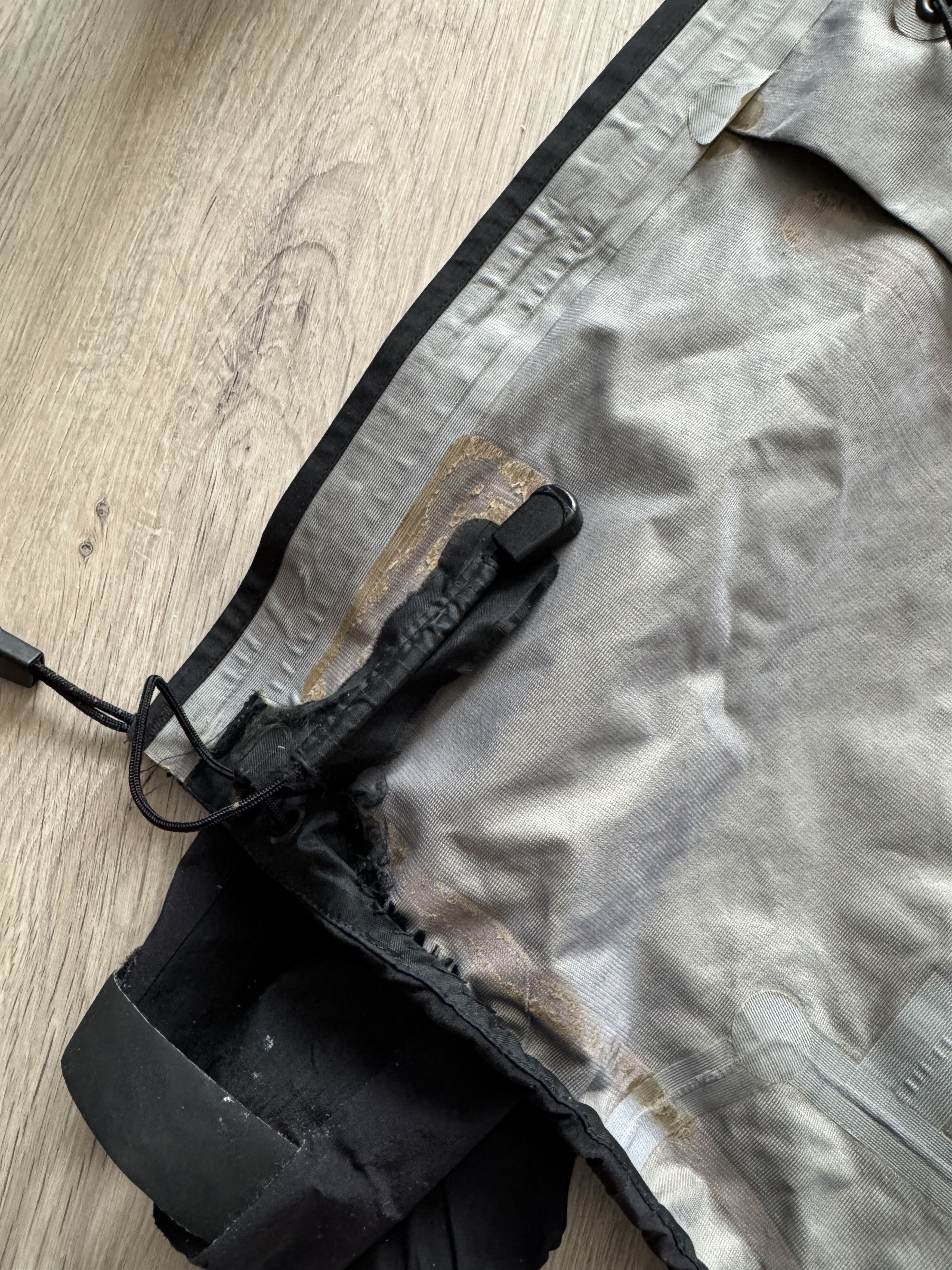 Arc'teryx Arc'teryx Theta AR Black Sangria Gore-Tex XCR Jacket Vintage Size US M / EU 48-50 / 2 - 8 Thumbnail