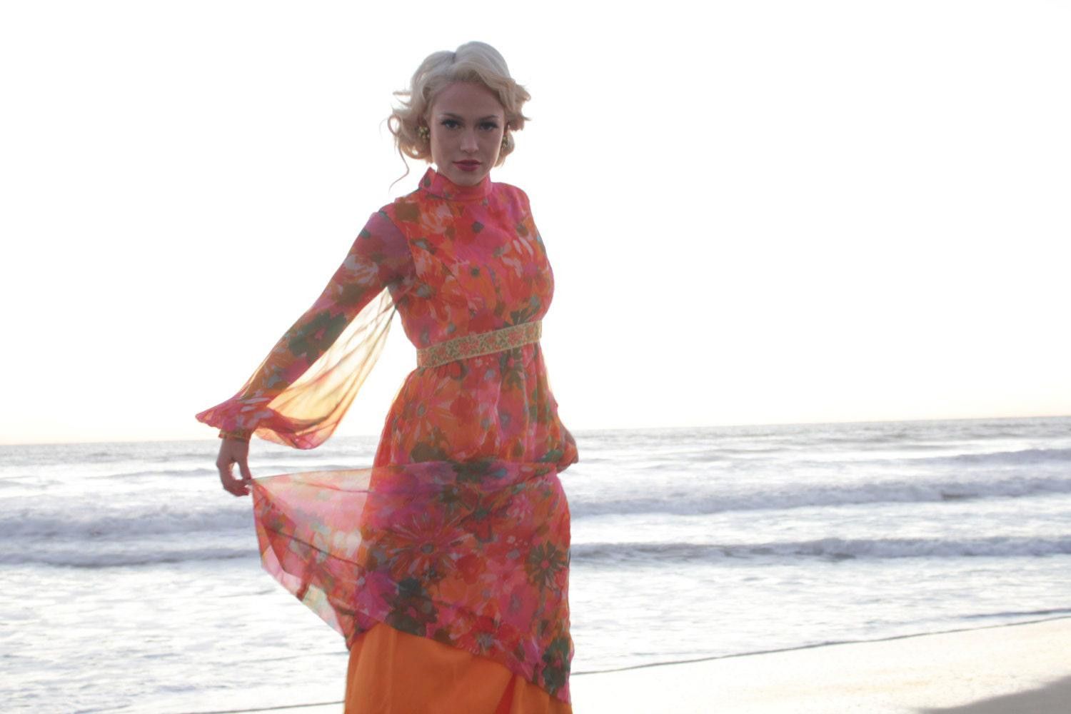 Designer 60s Psychedelic Goddess Dress by Futura NY Couture Gorgeous Size M / US 6-8 / IT 42-44 - 1 Thumbnail