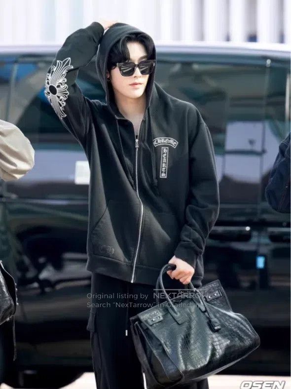 Chrome Hearts CHROME HEARTS Size M Black Scroll Crossed Arm Print Zip-up Size US M / EU 48-50 / 2 - 7 Thumbnail