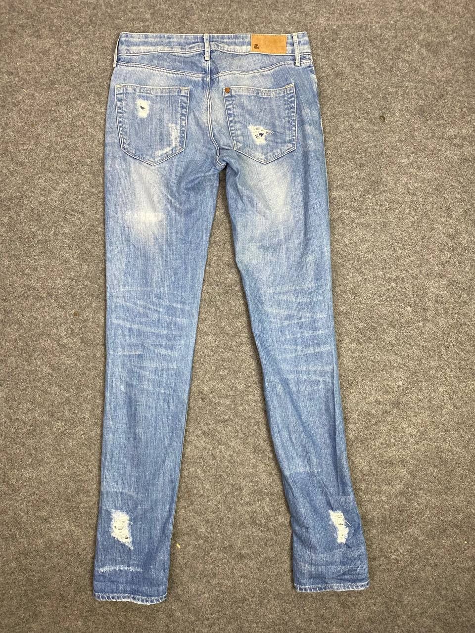 H&M &denim by h&m slim distressed denim Size US 30 / EU 46 - 1 Thumbnail