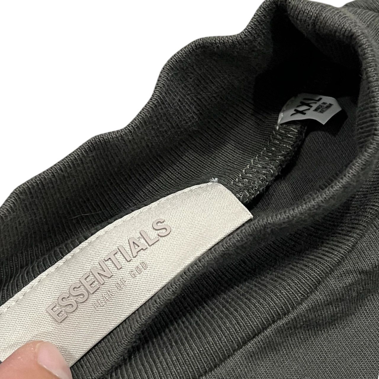 Fear of God Fear of God Essentials Mock Neck Shirt Size US XXL / EU 58 / 5 - 4 Thumbnail