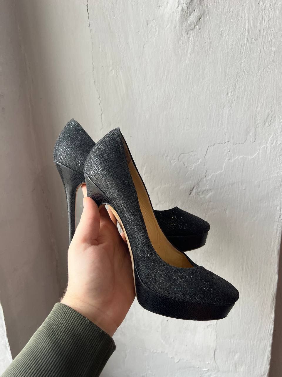 Jimmy Choo JIMMY CHOO LONDON BLACK GLITTER LOVE POINTED PUMPS HEELS 40 Size US 10 / IT 40 - 2 Thumbnail