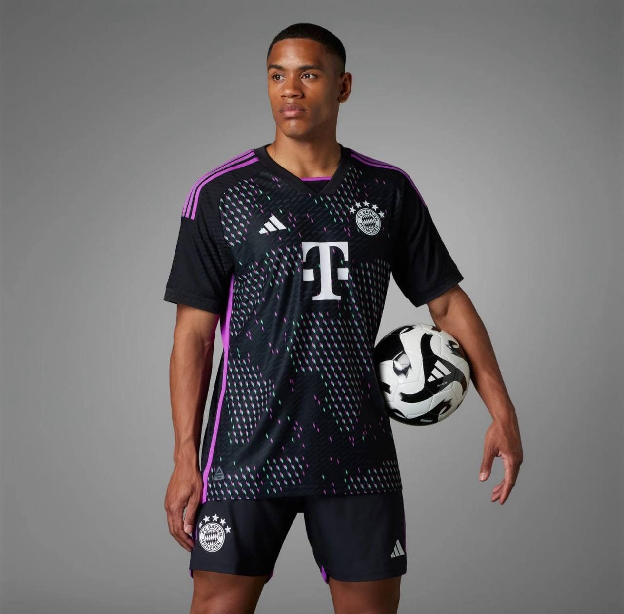 Adidas 2023/24 BAYERN MUNICH AWAY SOCCER JERSEY FOOTBALL SHIRT SZ L Size US L / EU 52-54 / 3 - 3 Thumbnail