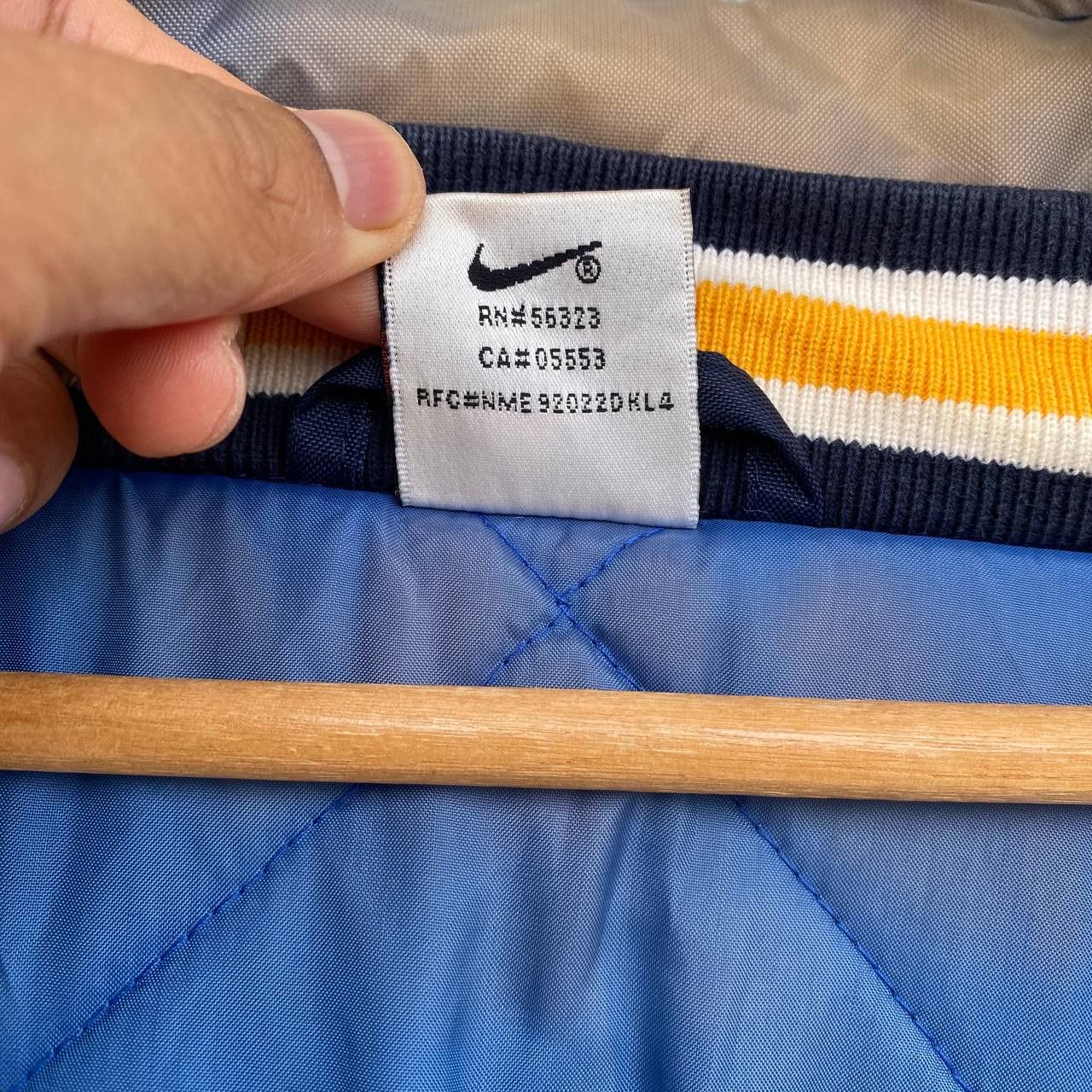 Vintage VINTAGE 90S NIKE COACH INSULATED JACKET FADED BLUE Size US L / EU 52-54 / 3 - 8 Thumbnail