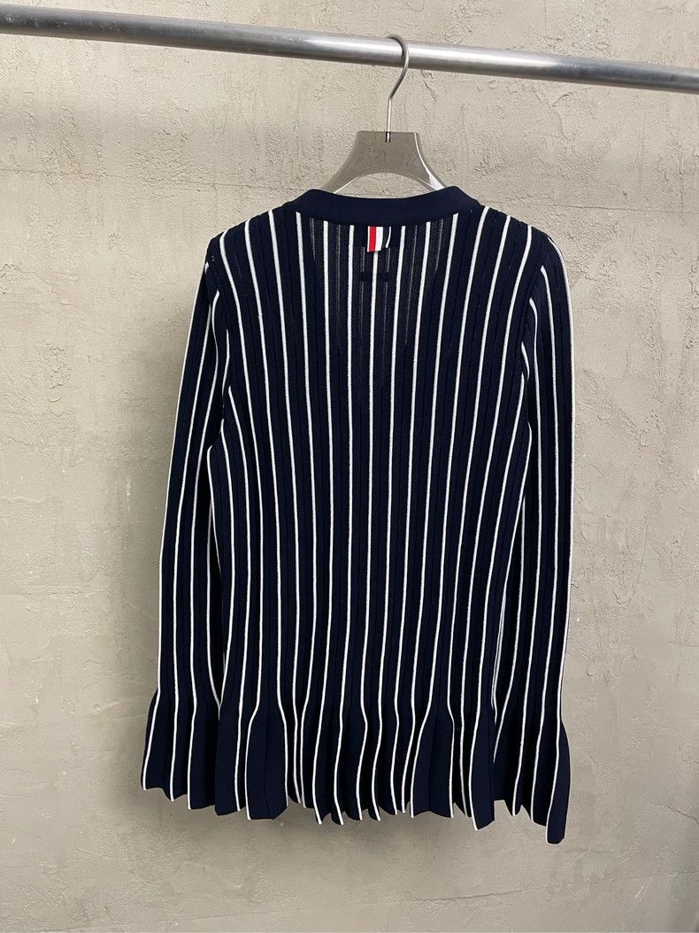 Thom Browne Thom browne Dark blue vertical striped cuff hem pleated des Size XS / US 0-2 / IT 36-38 - 2 Thumbnail