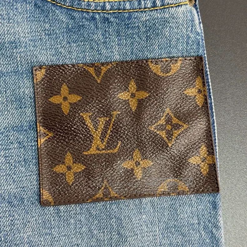 Louis Vuitton Louis Vuitton Blue washed-in-print leather jeans Size US 38 / EU 54 - 8 Thumbnail