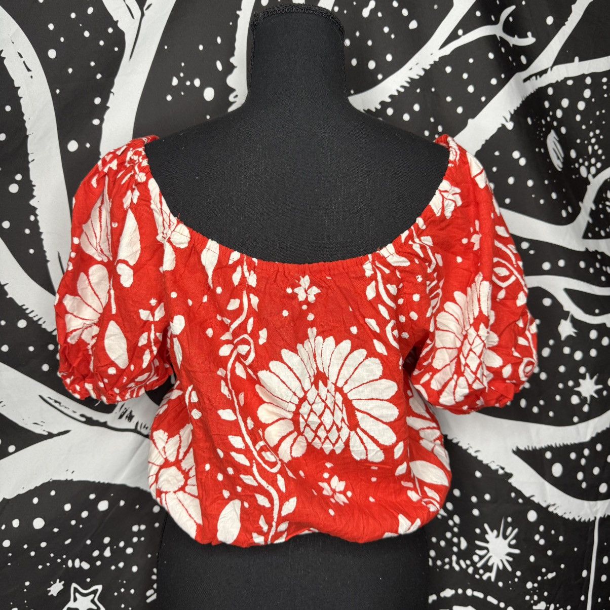 Haute Hippie Haute Hippie Red & White Floral Off-Shoulder Crop Top Size M / US 6-8 / IT 42-44 - 3 Thumbnail