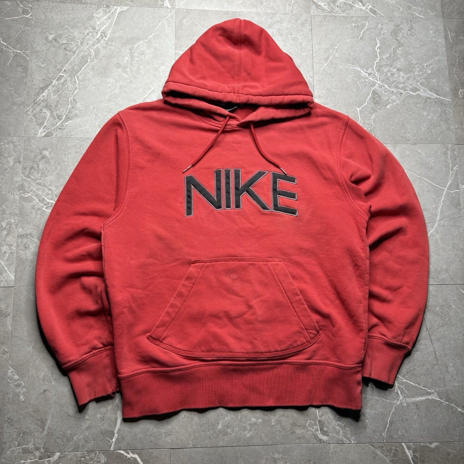 Nike Vintage Nike Spell Out Red Hoodie Silver Bar Tag Size US M / EU 48-50 / 2 - 2 Thumbnail