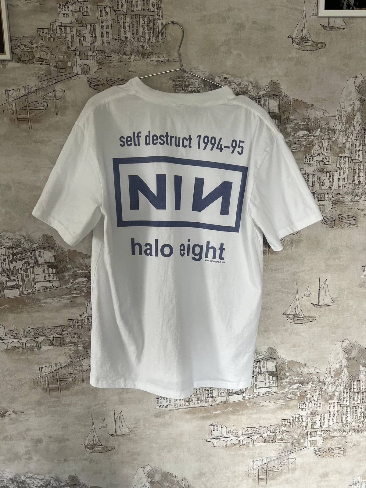 Band Tees Vintage Nine Inch Nails Halo Eight Sun Faded Tee GRUNGE Size US L / EU 52-54 / 3 - 2 Thumbnail