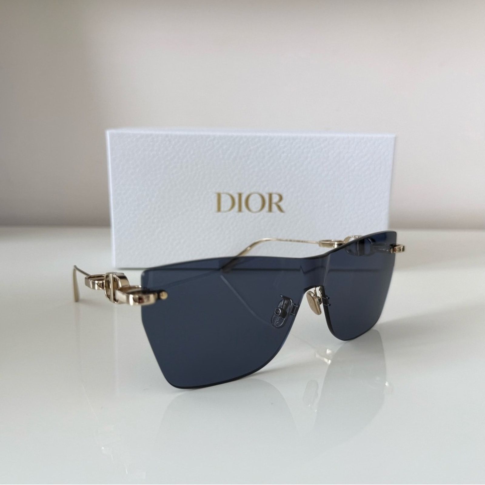 Dior NEW!!! Christian Dior CD Chain M3U women sunglasses 680$ Size ONE SIZE - 1 Thumbnail