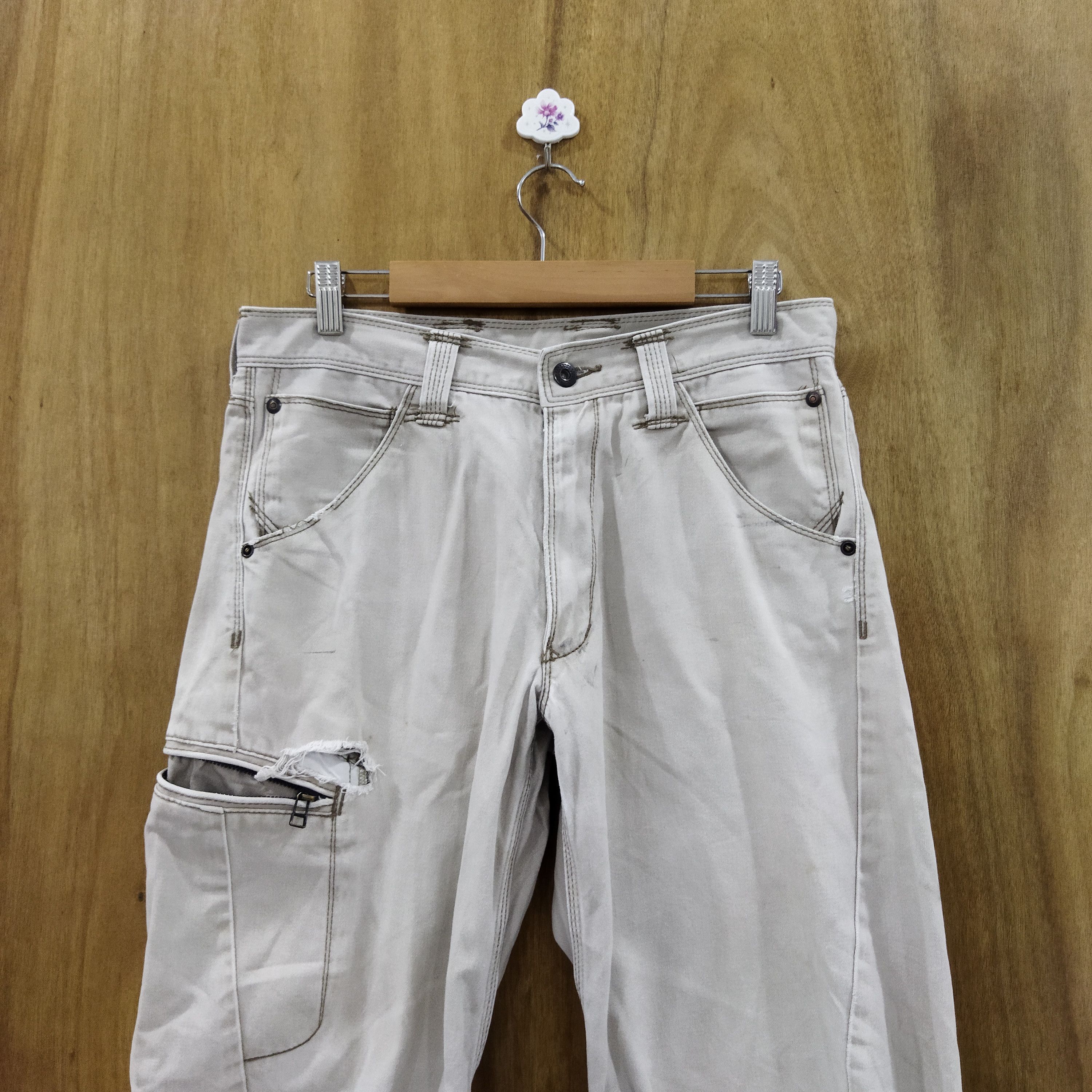 Japanese Brand EVENRIVER FADED DARK CREAM CARGO PANTS Size US 30 / EU 46 - 2 Thumbnail