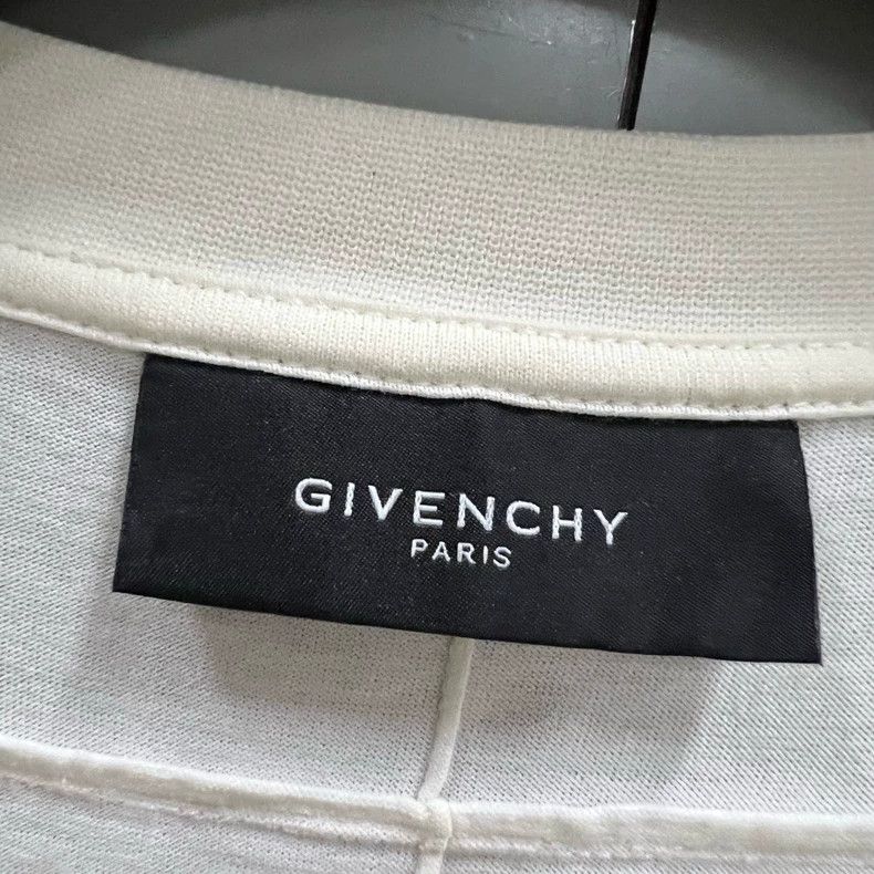 Givenchy Givenchy Chest Graffiti Short-Sleeve Size US M / EU 48-50 / 2 - 3 Thumbnail