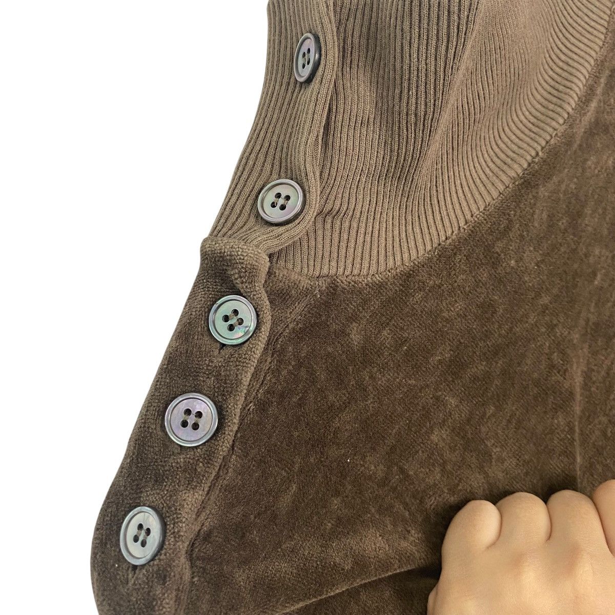 Other Vintage APC Velvet Brown Turtleneck Sweatshirt Size S Size US S / EU 44-46 / 1 - 5 Thumbnail